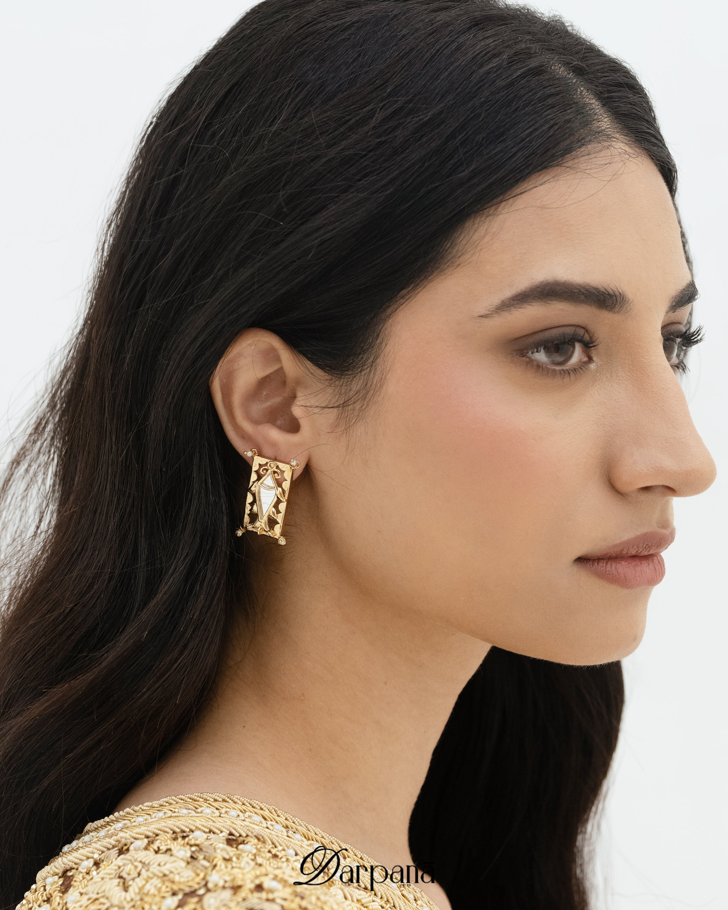 Darpan Meen Karnphool