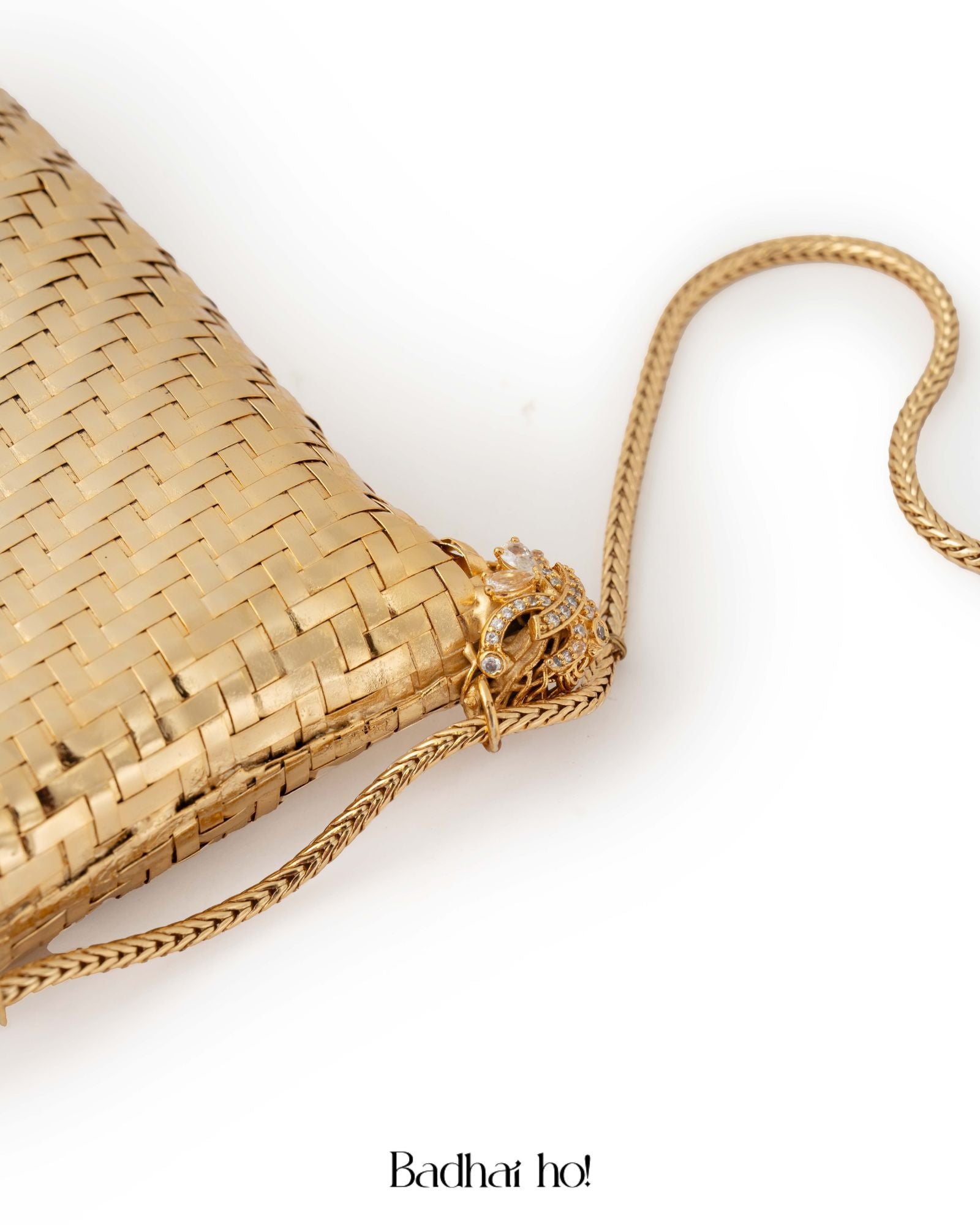 Solomon Akshar Clutch