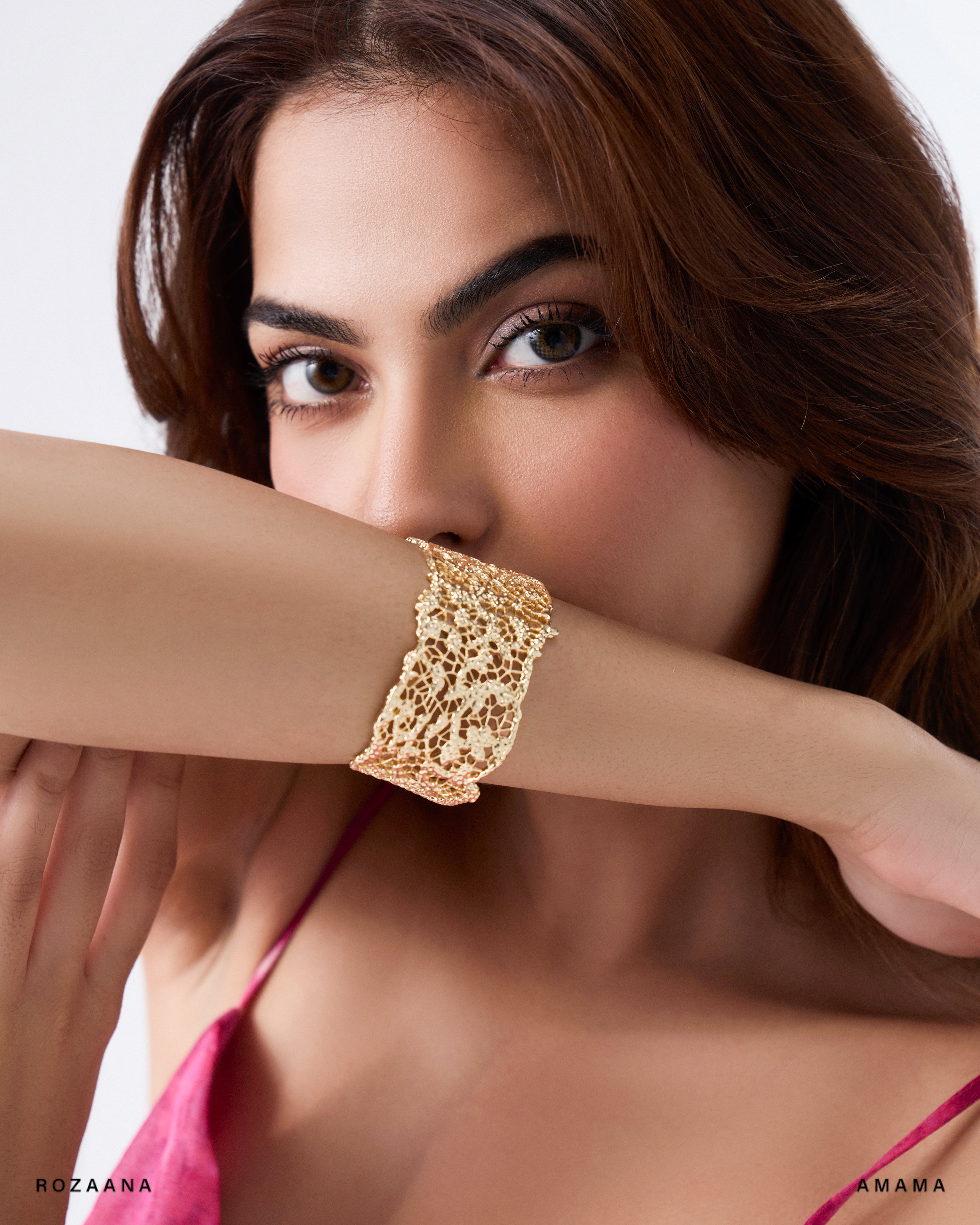 Ruyi Handcuff in Gold