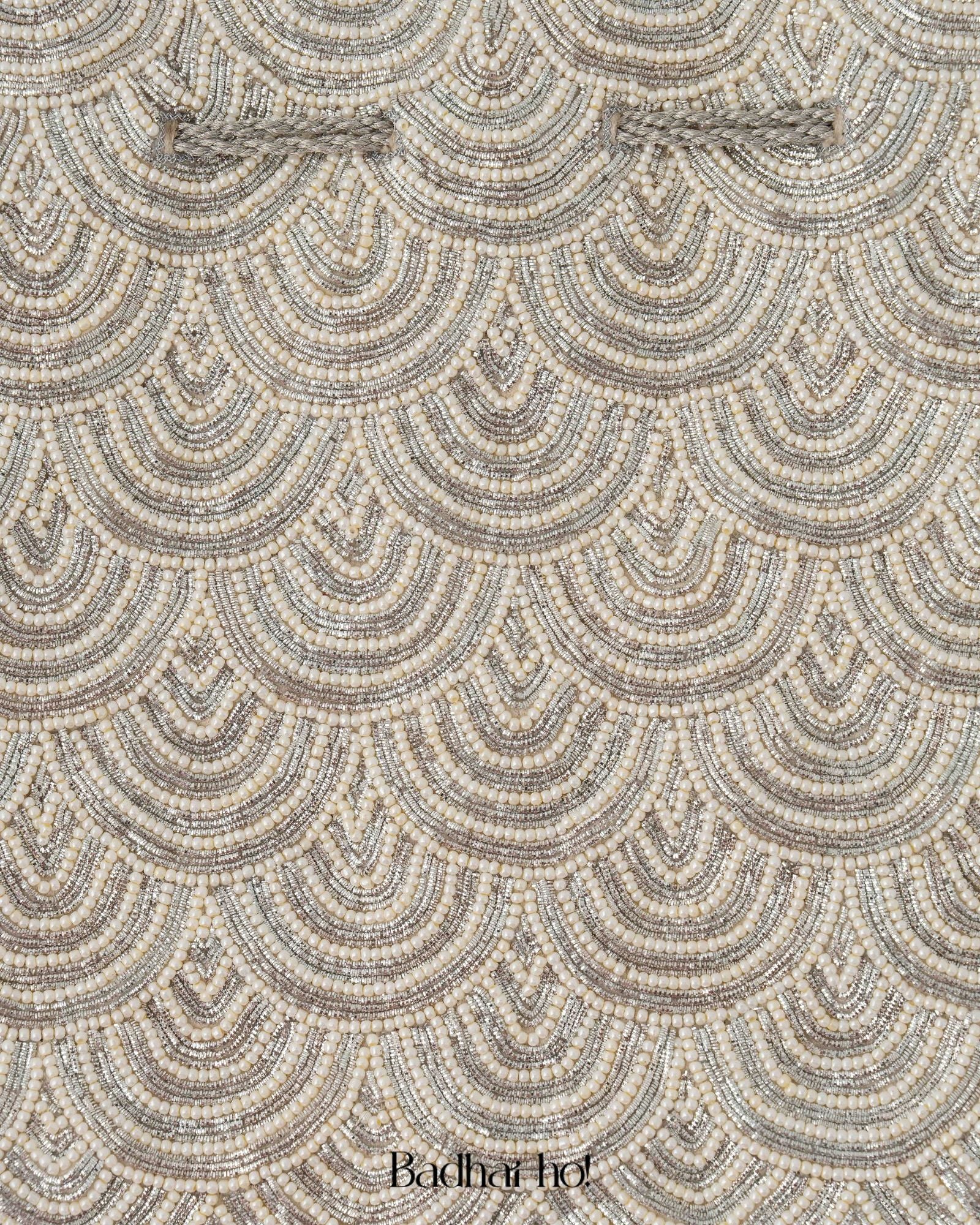 Grand Palais Pearl Potli