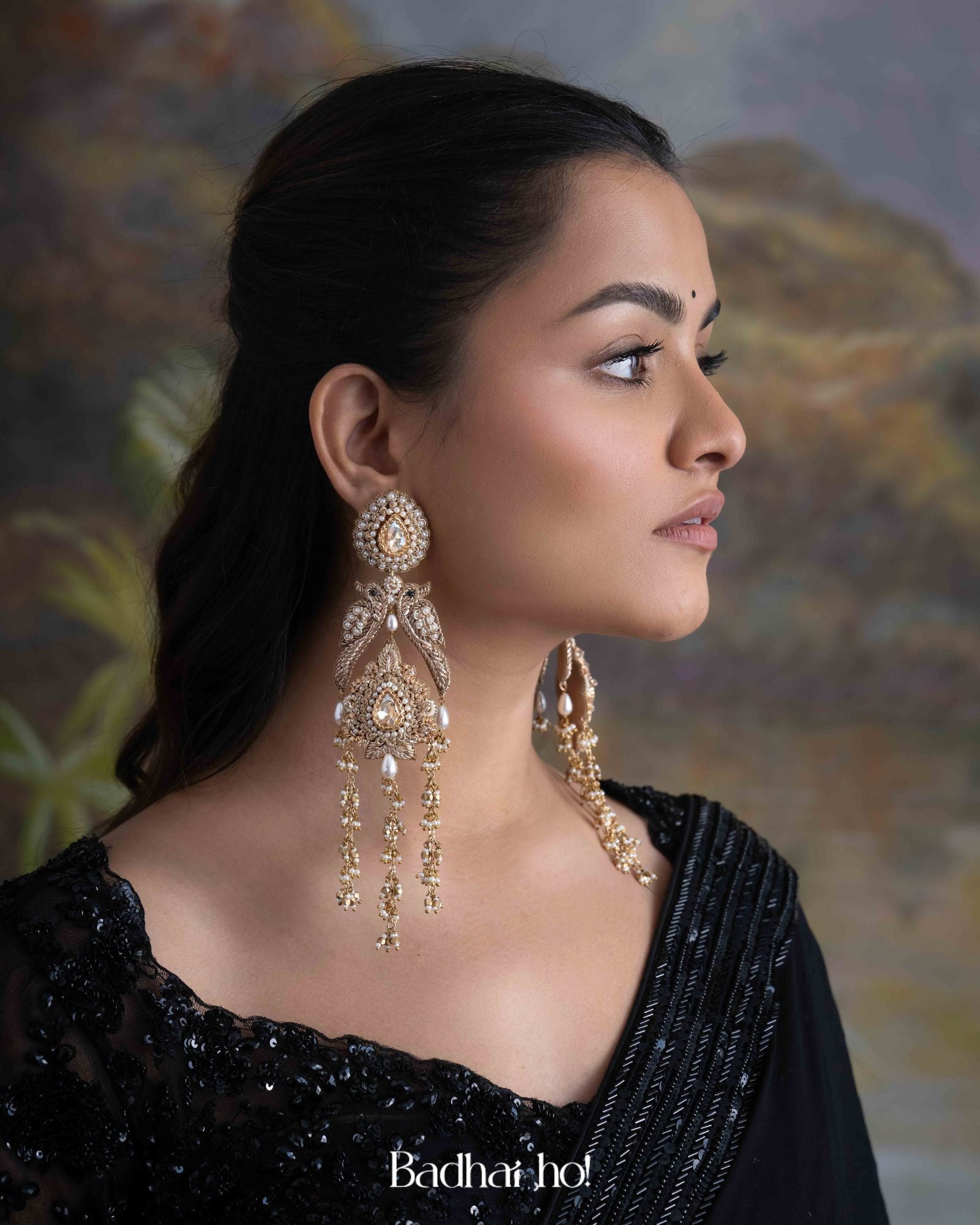 Jharokha Shoulder Grazers