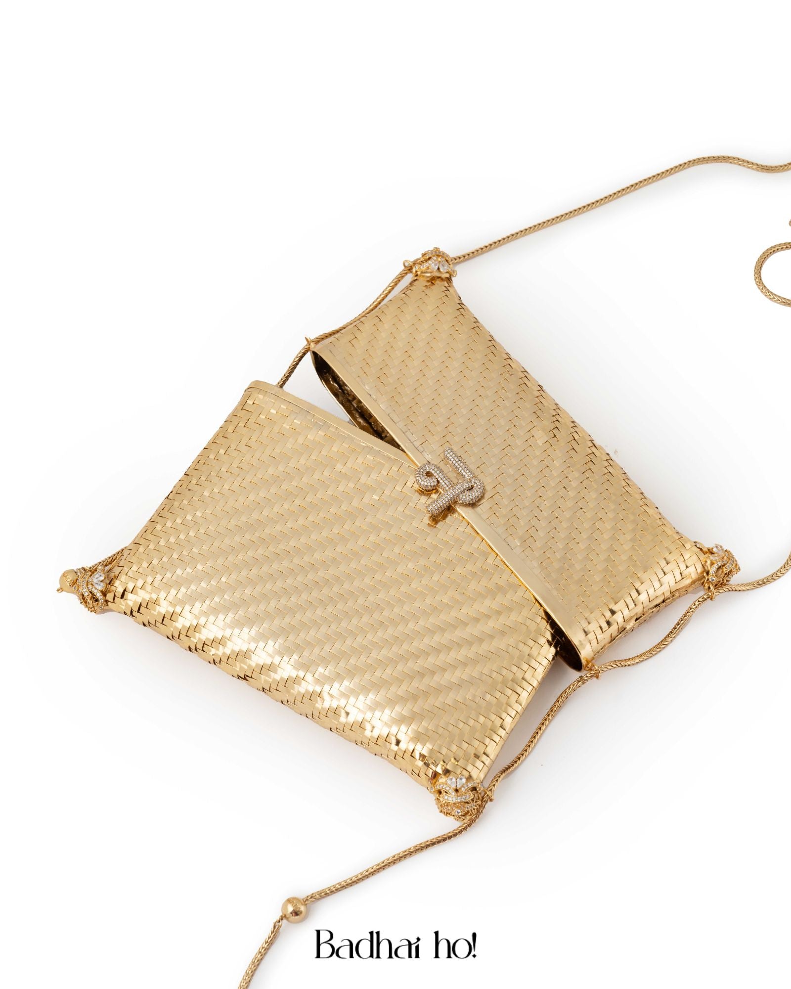 Solomon Akshar Clutch