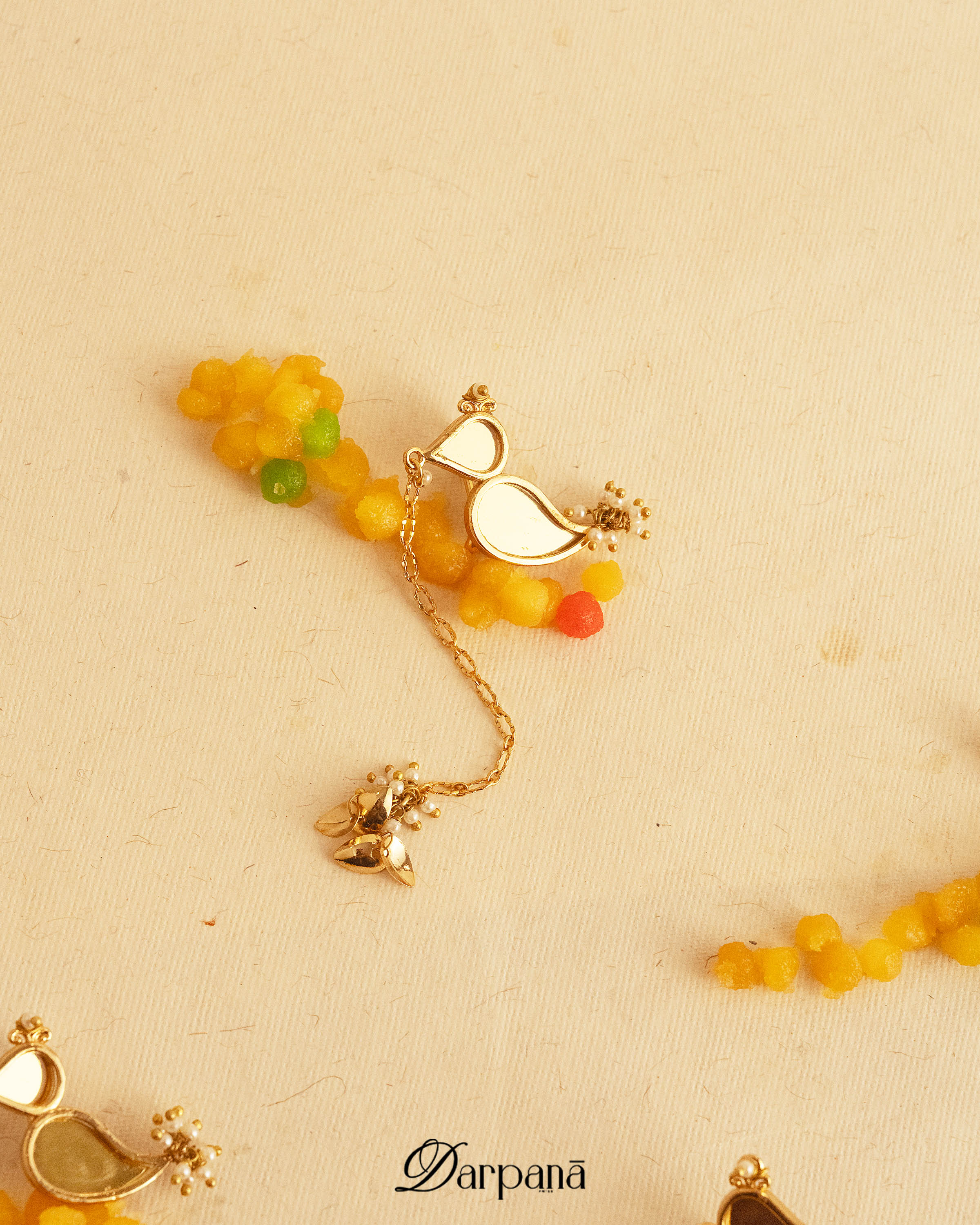 Darpan Bulbul Earsnugs