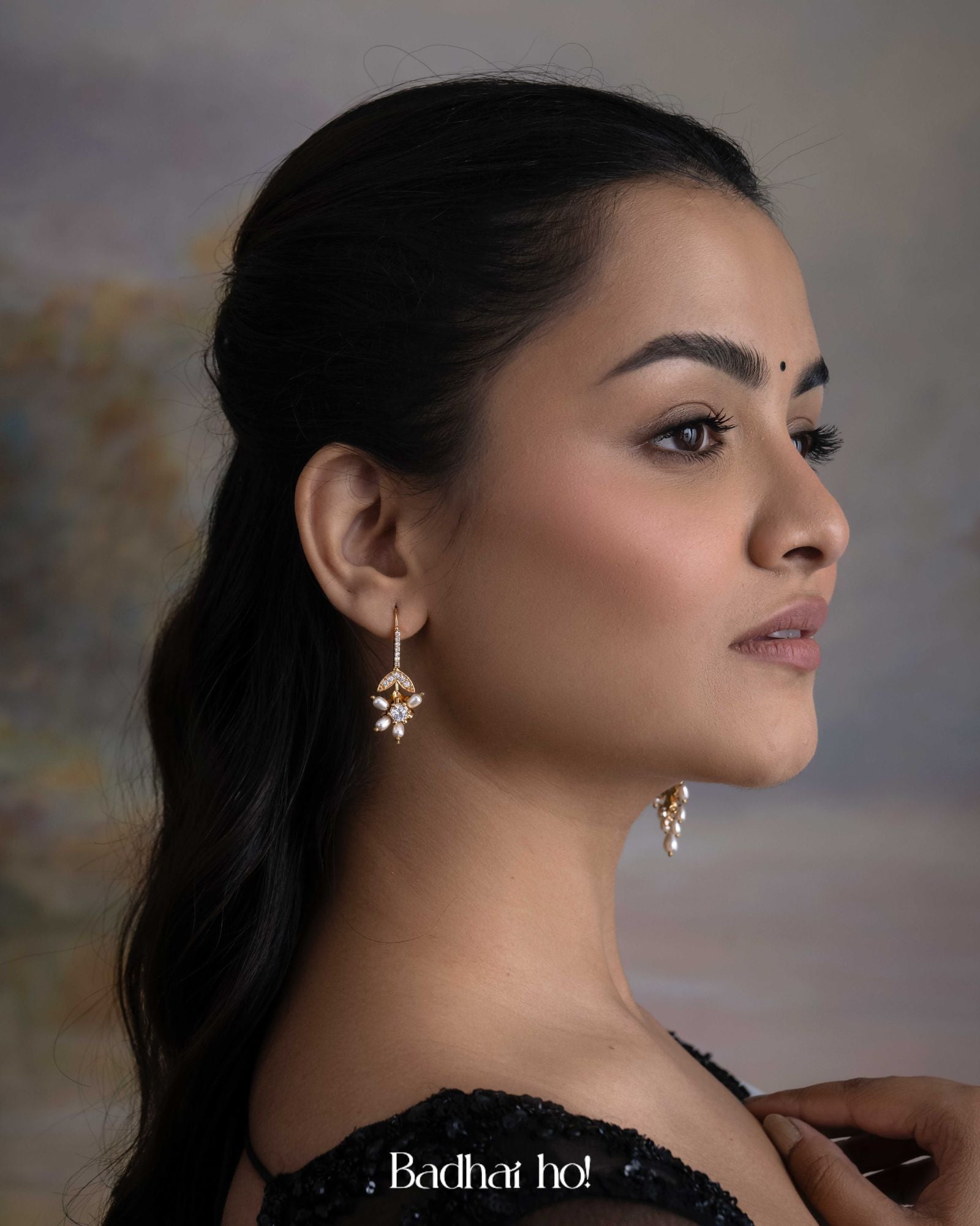 Grand Palais Earcrawler