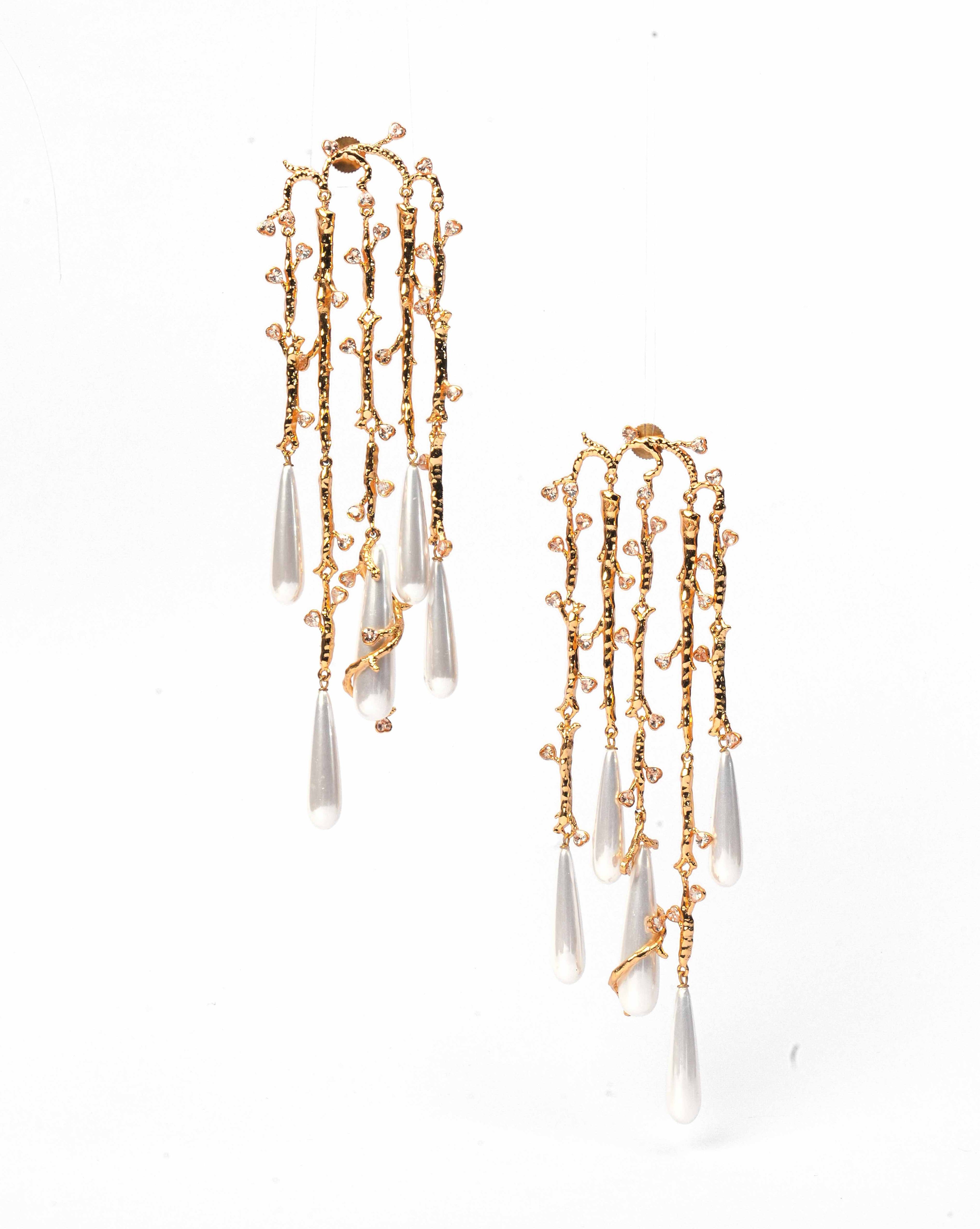 Vine Crest Shoulder Grazers In Gold