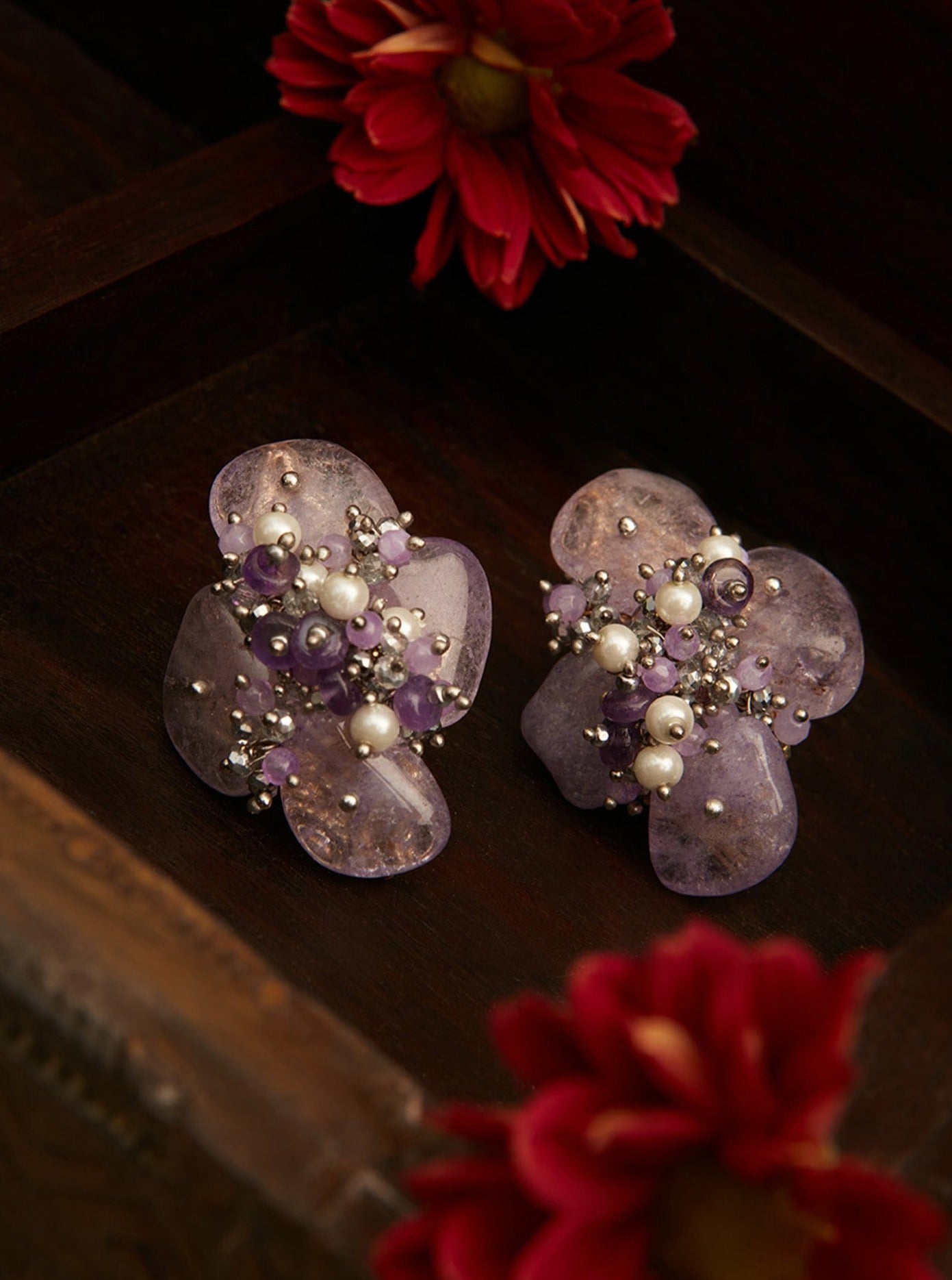 Amama,Contemporary Fashion Jewellery In Stud Earrings