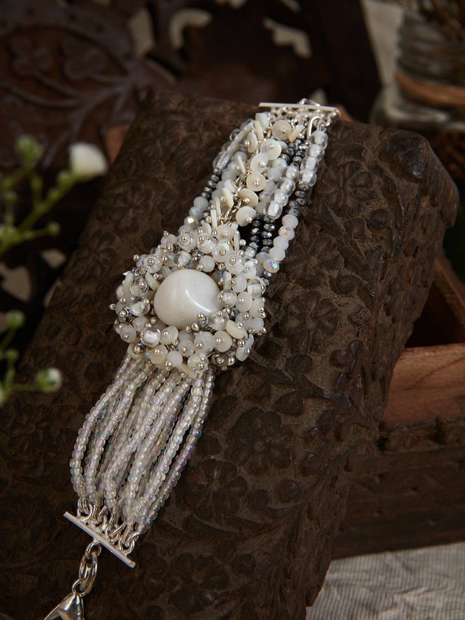 Amama,Classic Handmade Versatile Off-White Bracelet