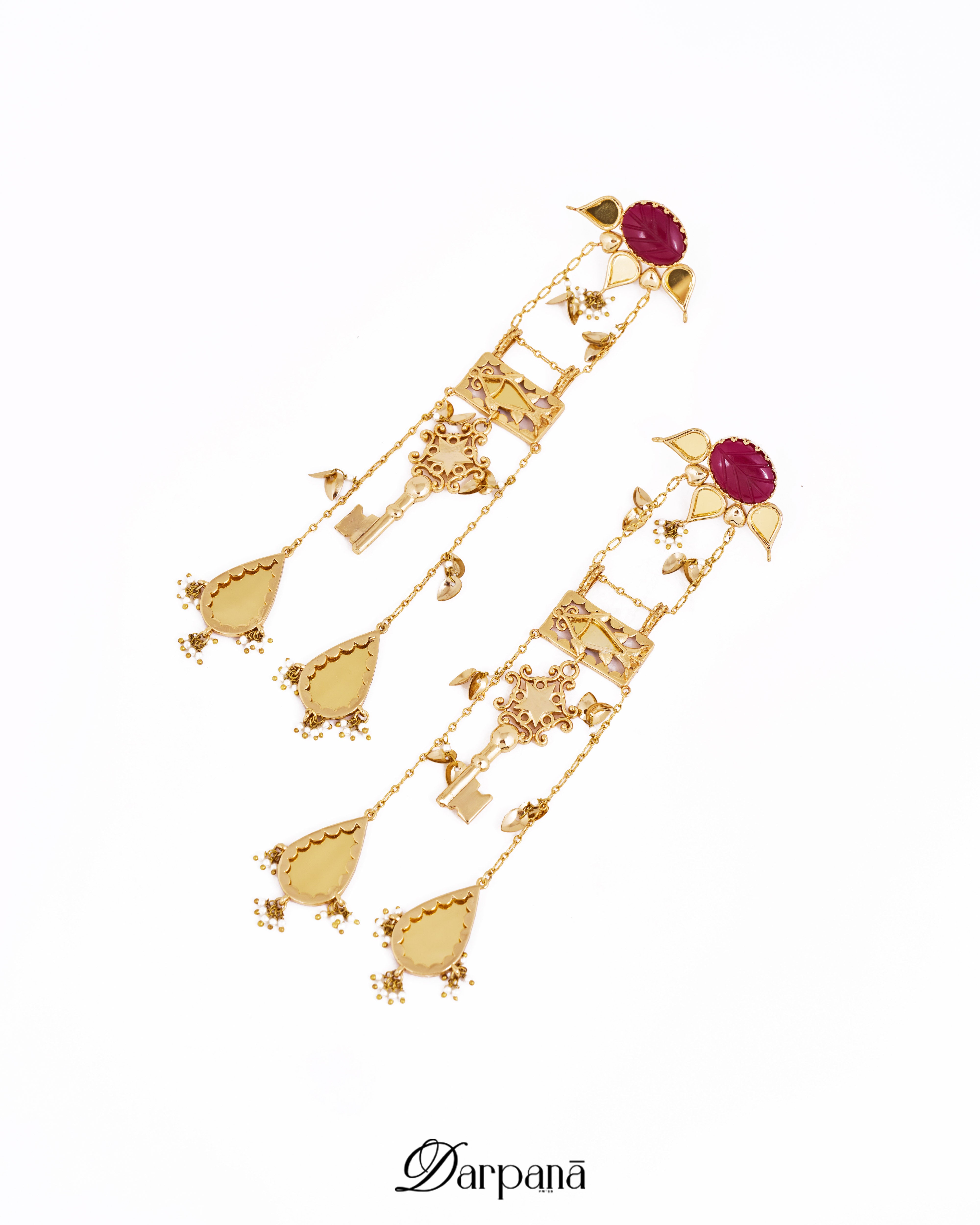 Darpan Meen Danglers