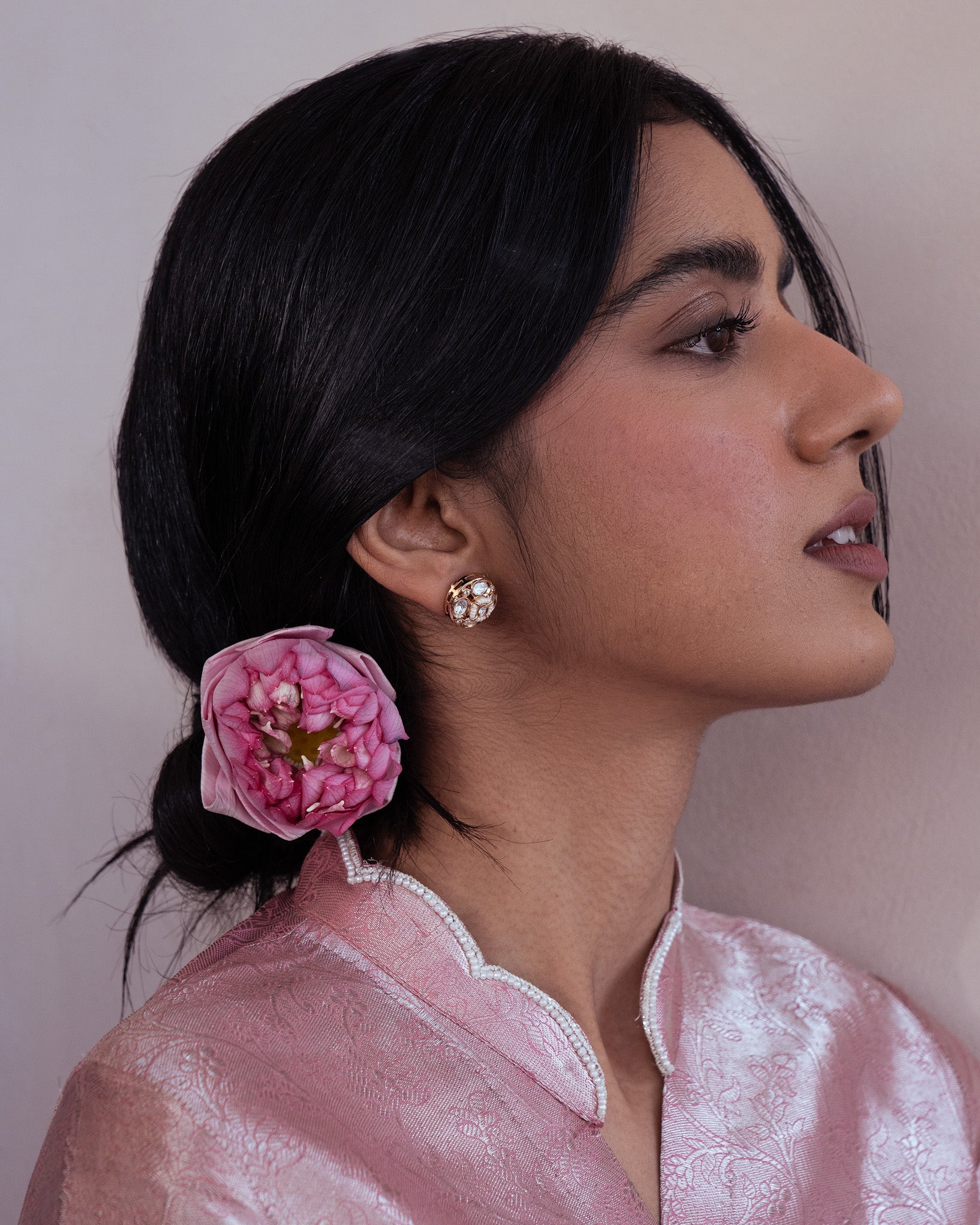 Mini Avni Gold Kundan Studs