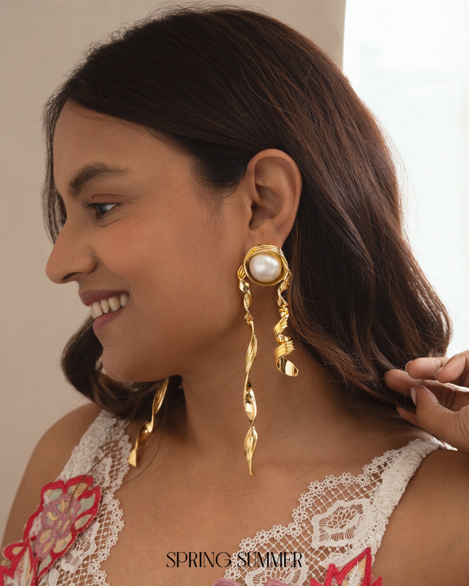 Twiddle Pearl Earrings