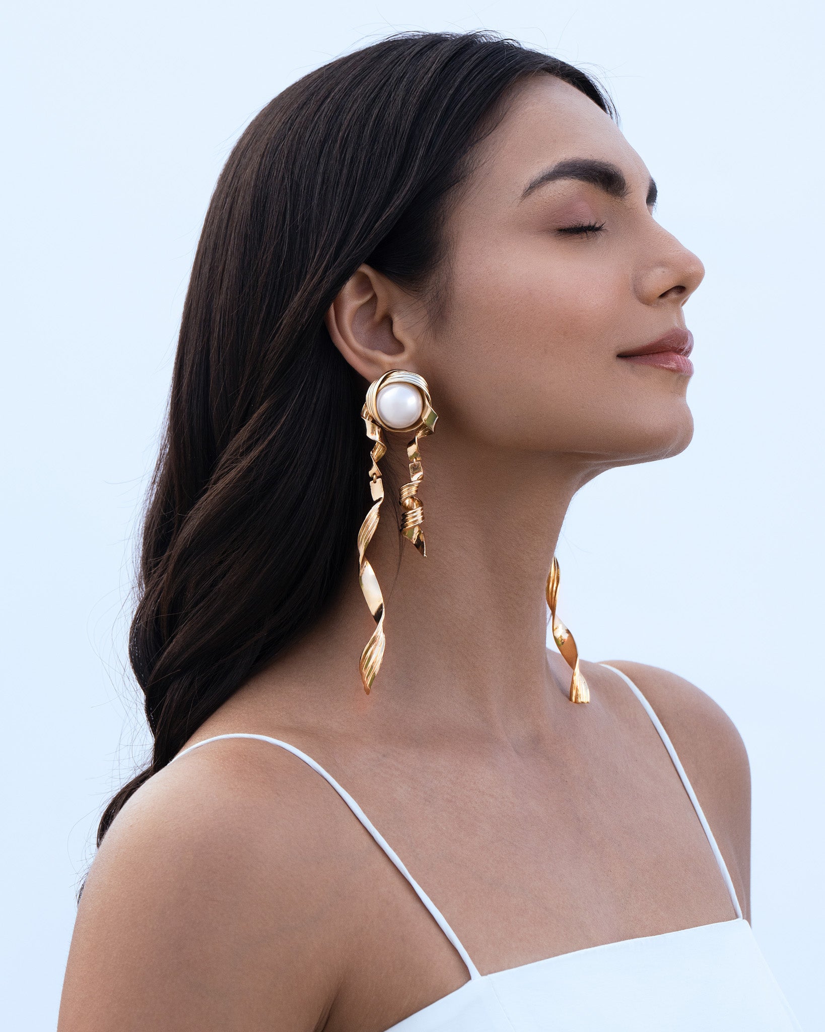 Twiddle Pearl Earrings
