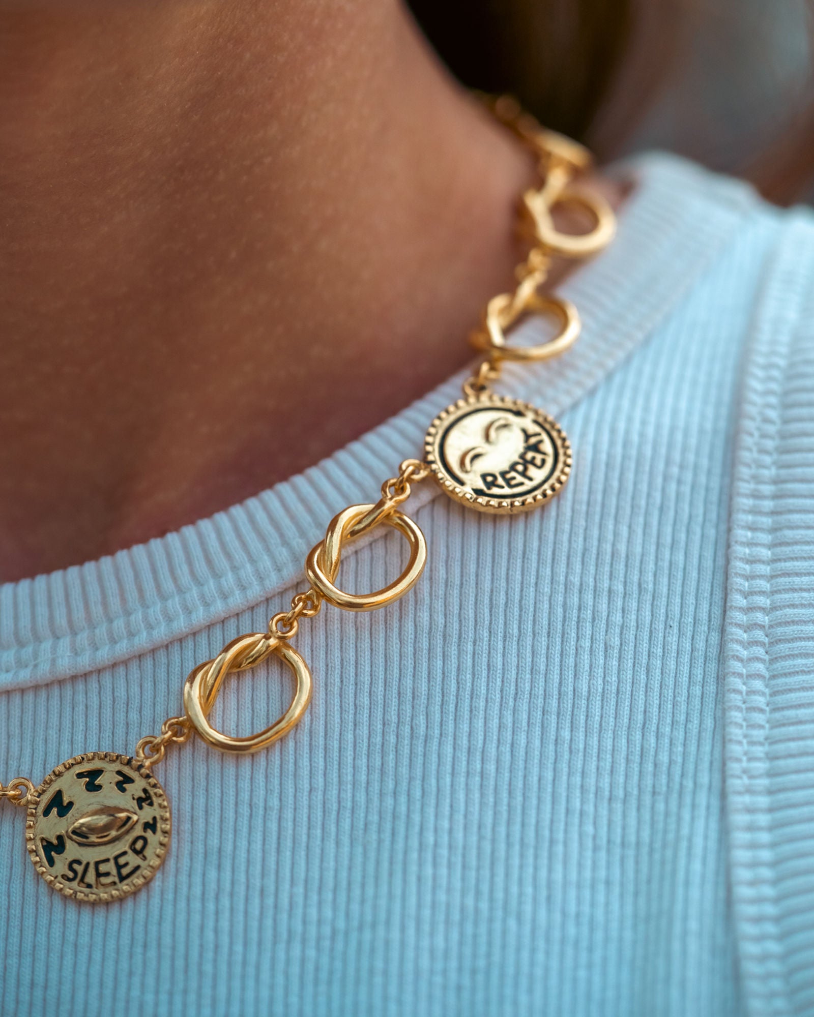 The Infinite Loop Chain