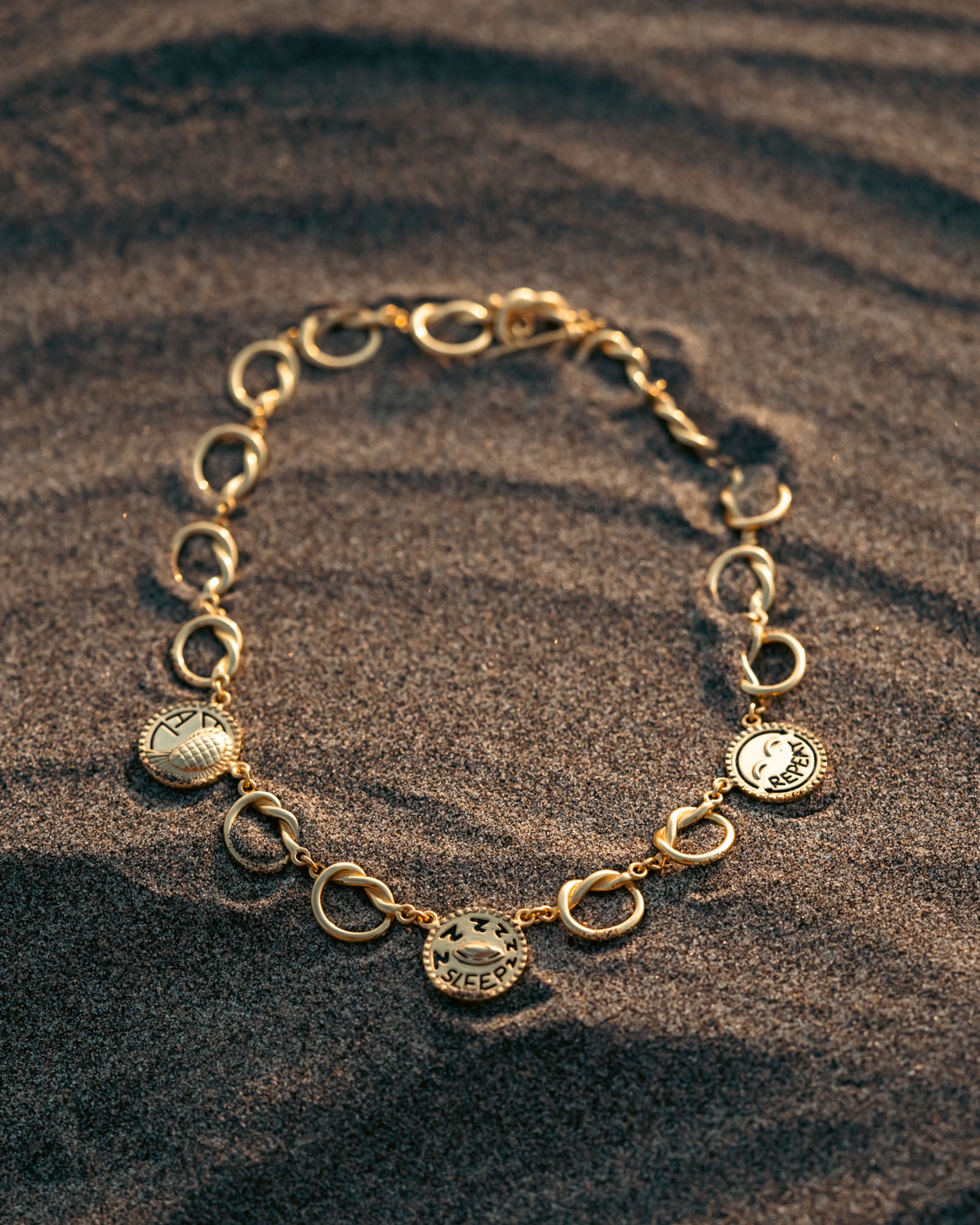 The Infinite Loop Chain