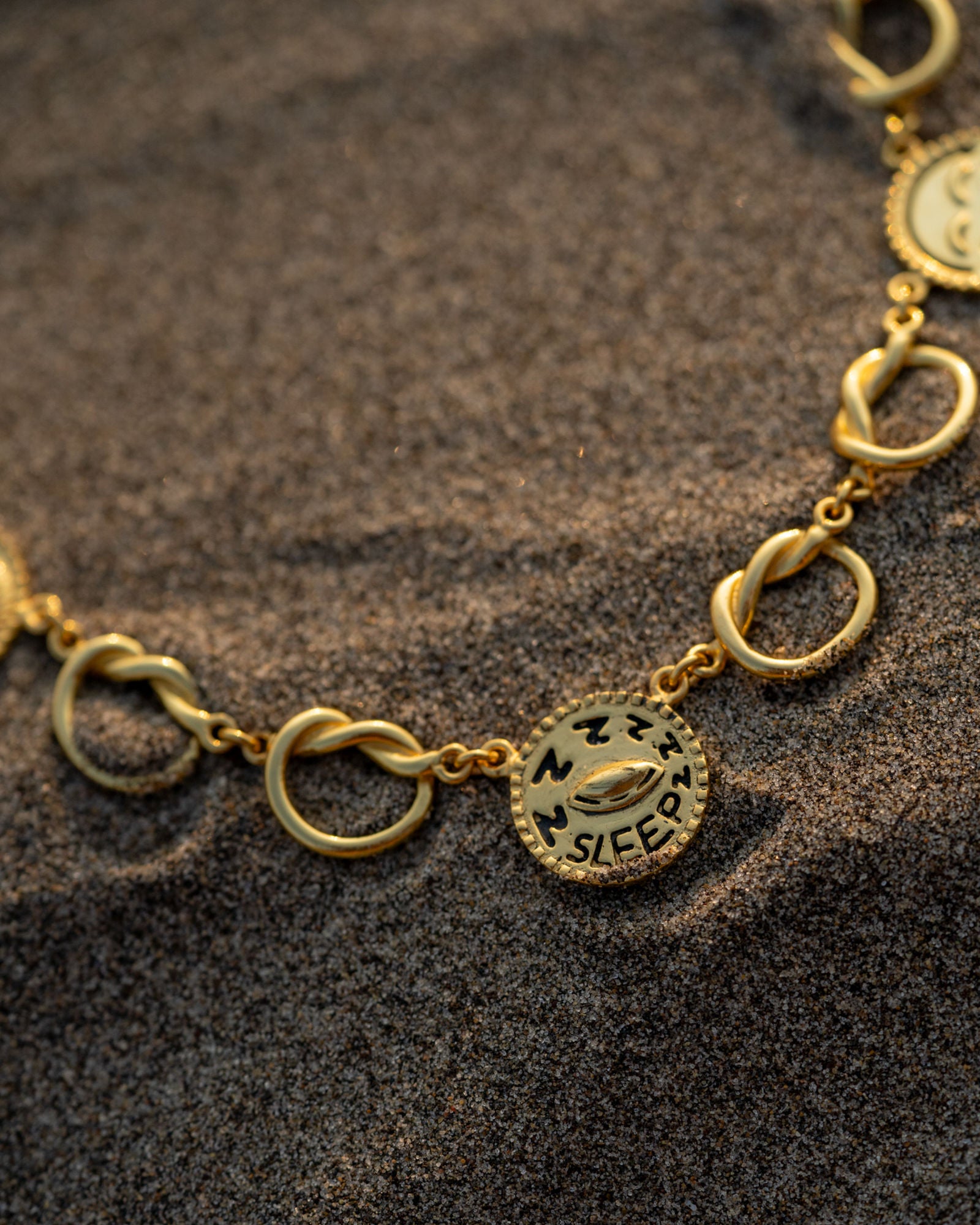 The Infinite Loop Chain