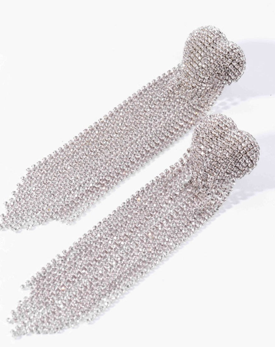 Eleanor Danglers In Sparkling White Amama