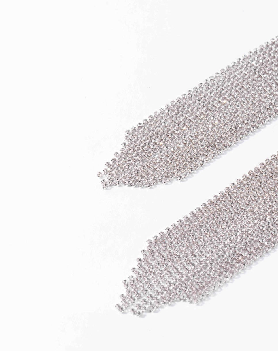 Eleanor Danglers In Sparkling White Amama