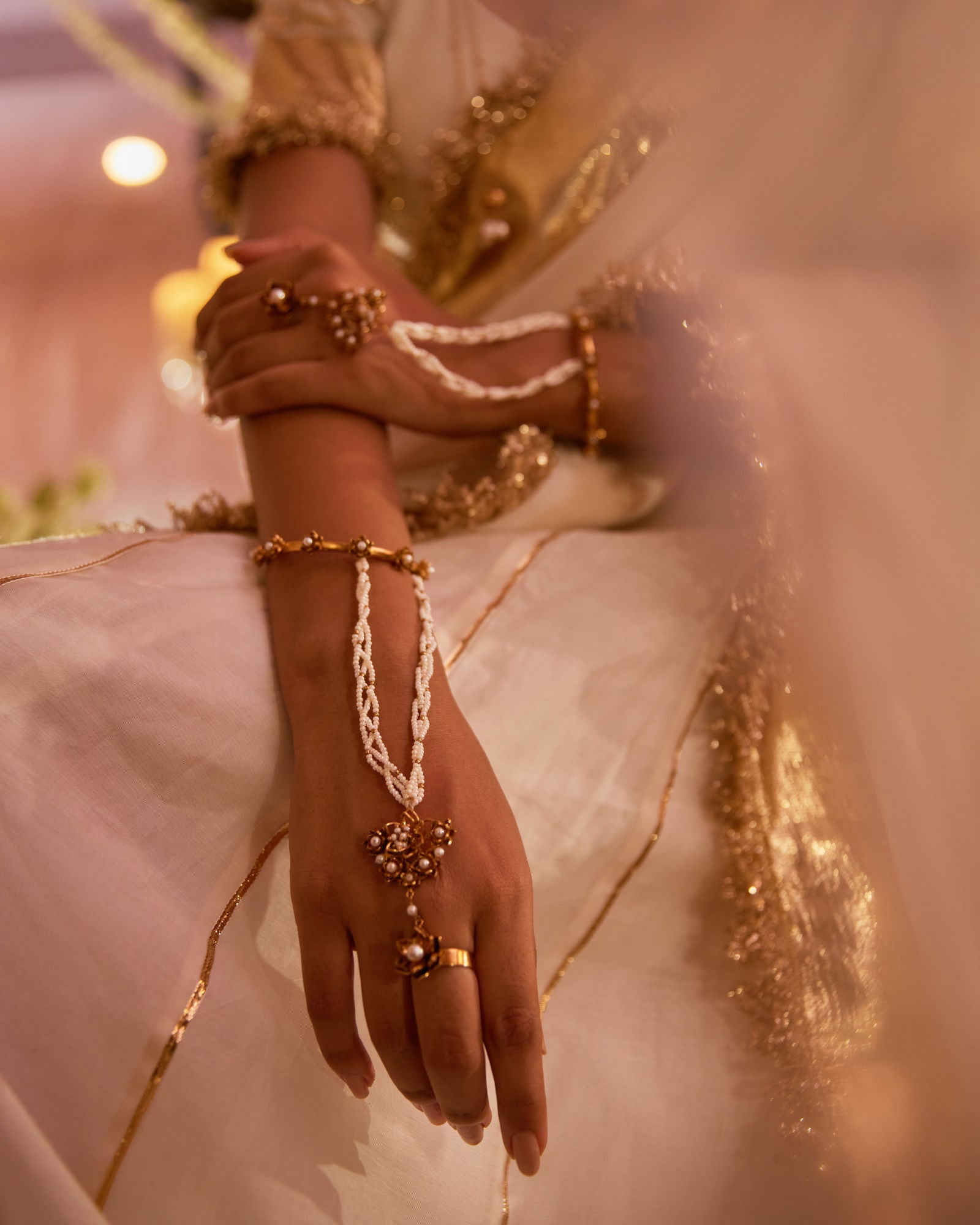 Fulwari Hathphool In a Pair