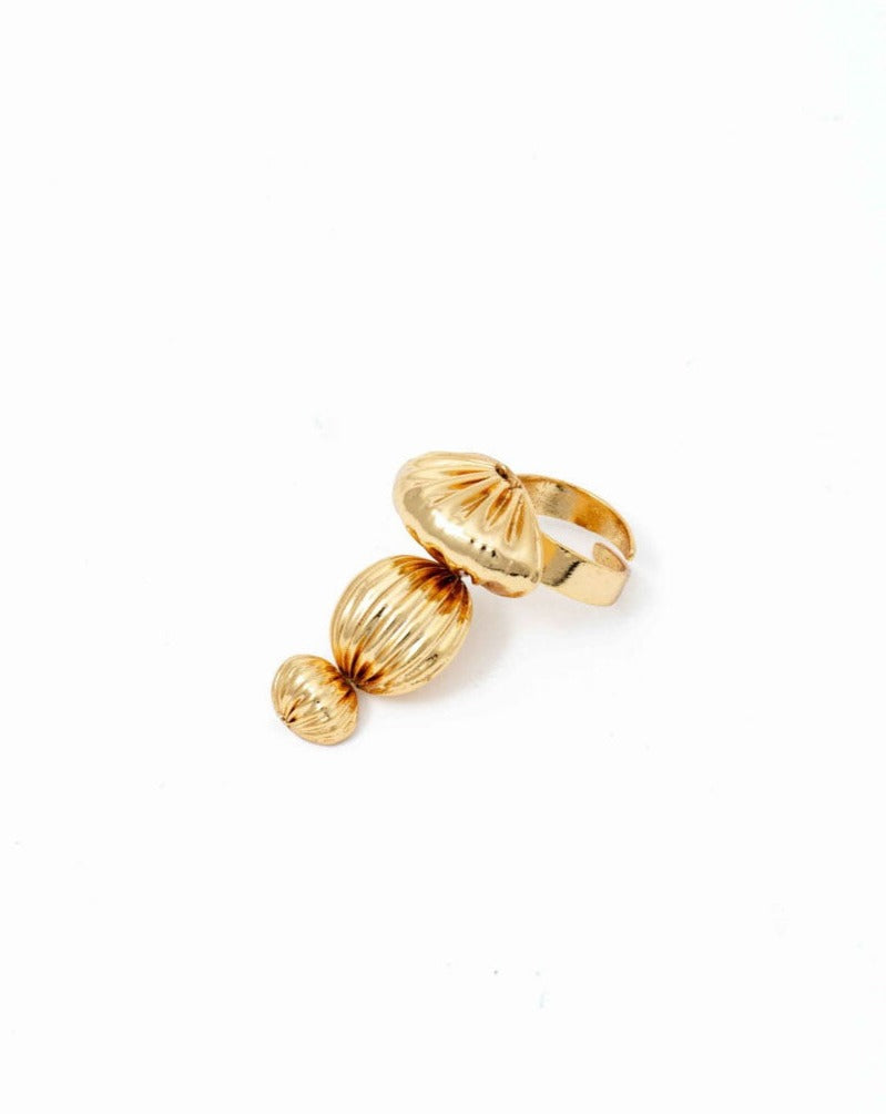 Maxima Scallop Ring