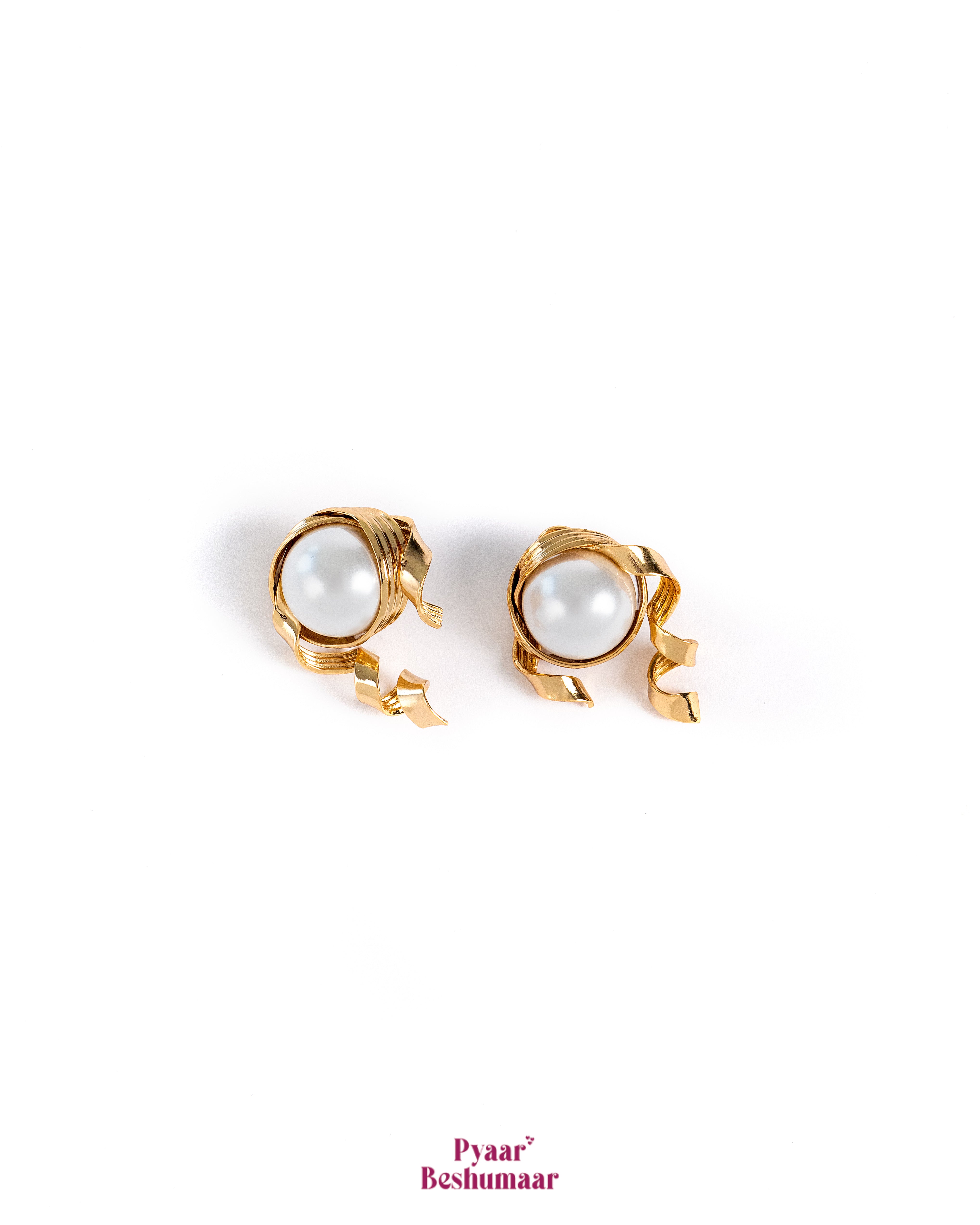 Mini Twiddle Pearl Studs