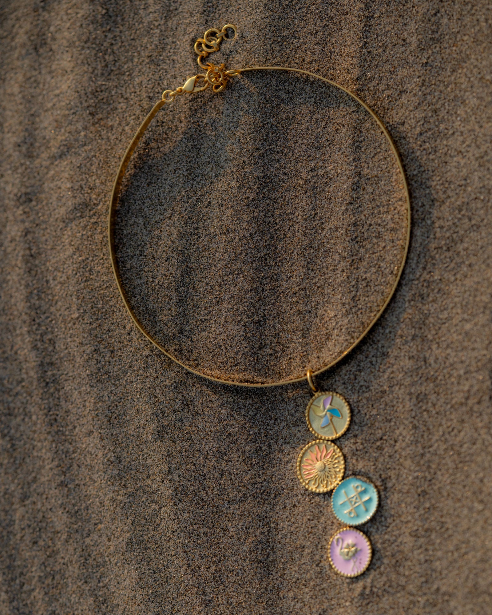 Nostalgic Charm Choker