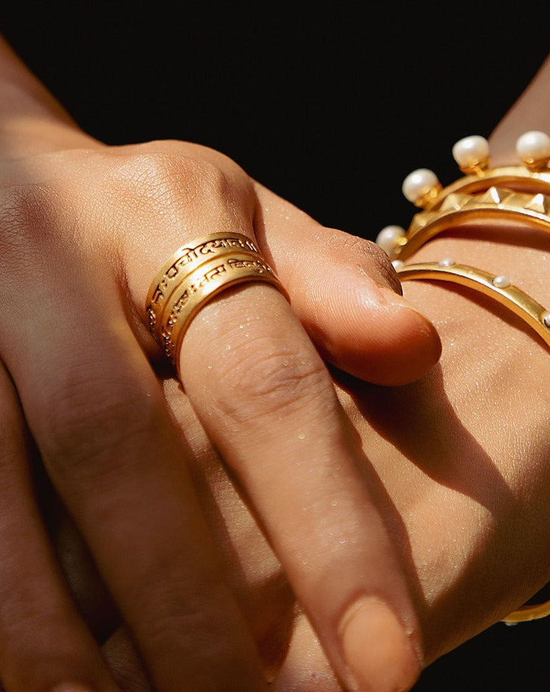 Mantra Ring Band
