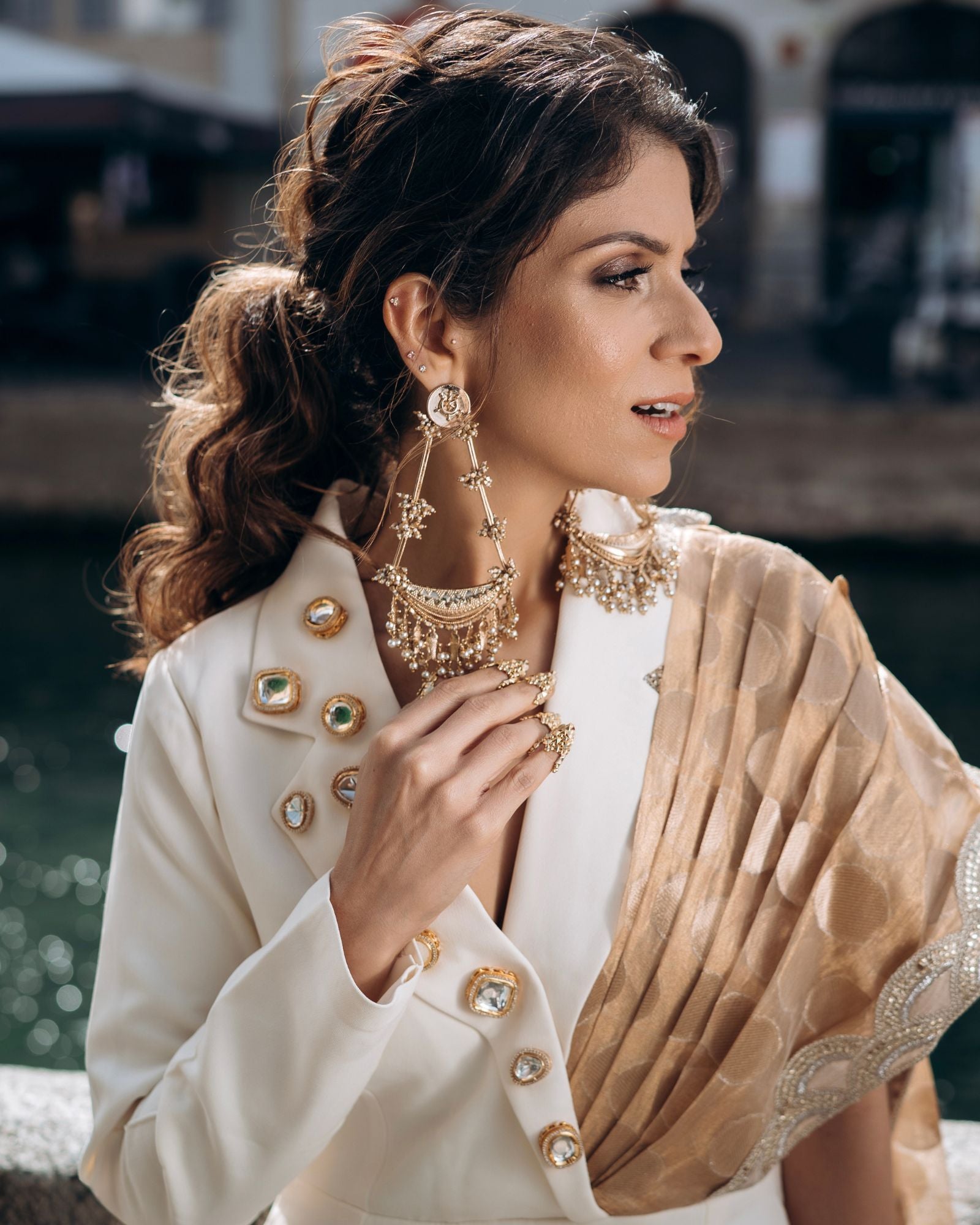 Chand Shikara Earrings