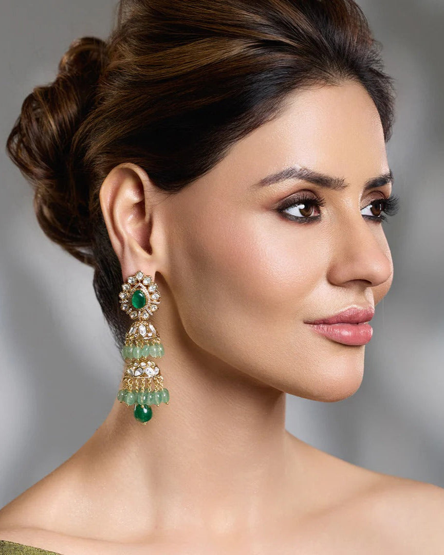 Throne Grace Emerald Long Earrings