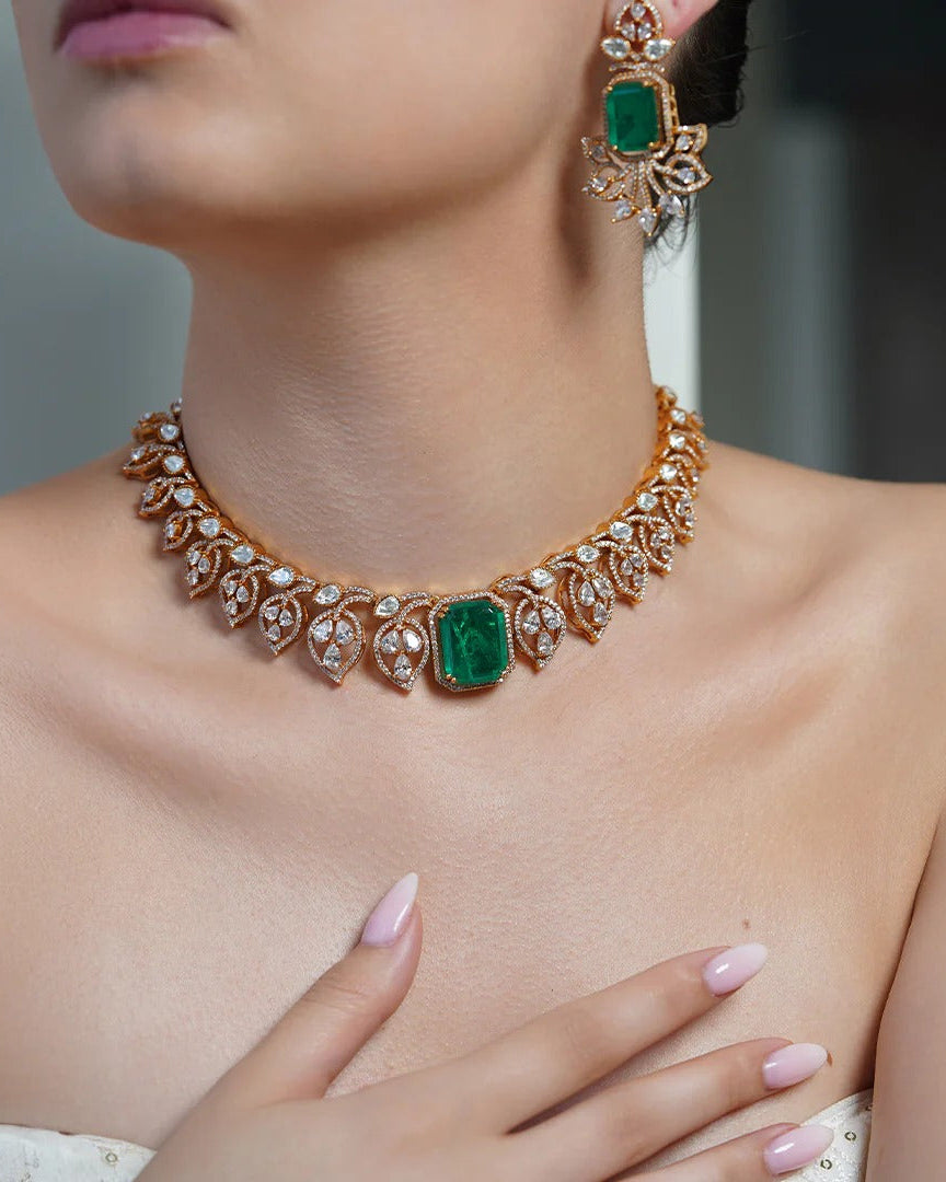 Leaf Aura Emerald Choker Set