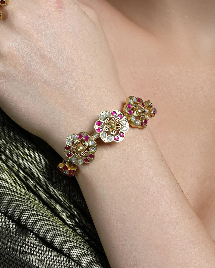 Verdant Glow Charm Bracelet