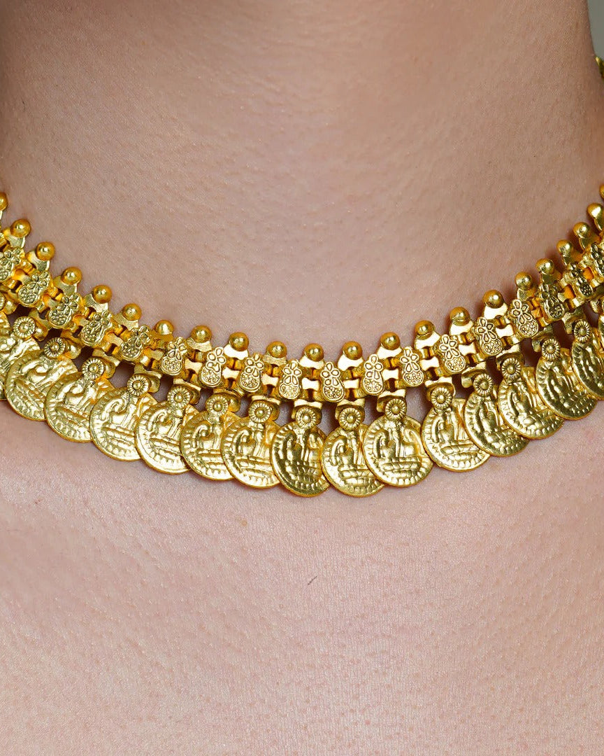 Gold Contour Necklace