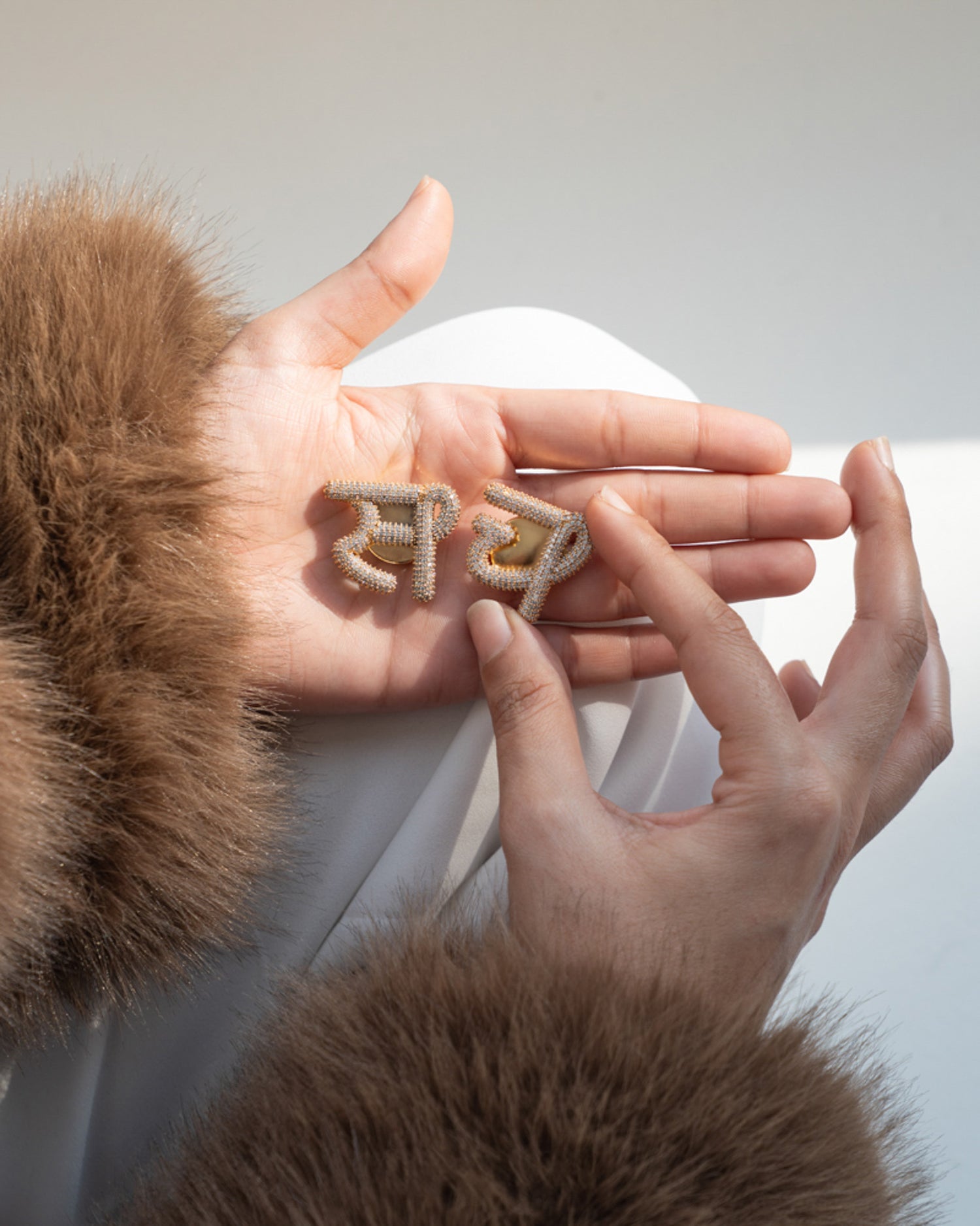 Grand Palais Akshar Button