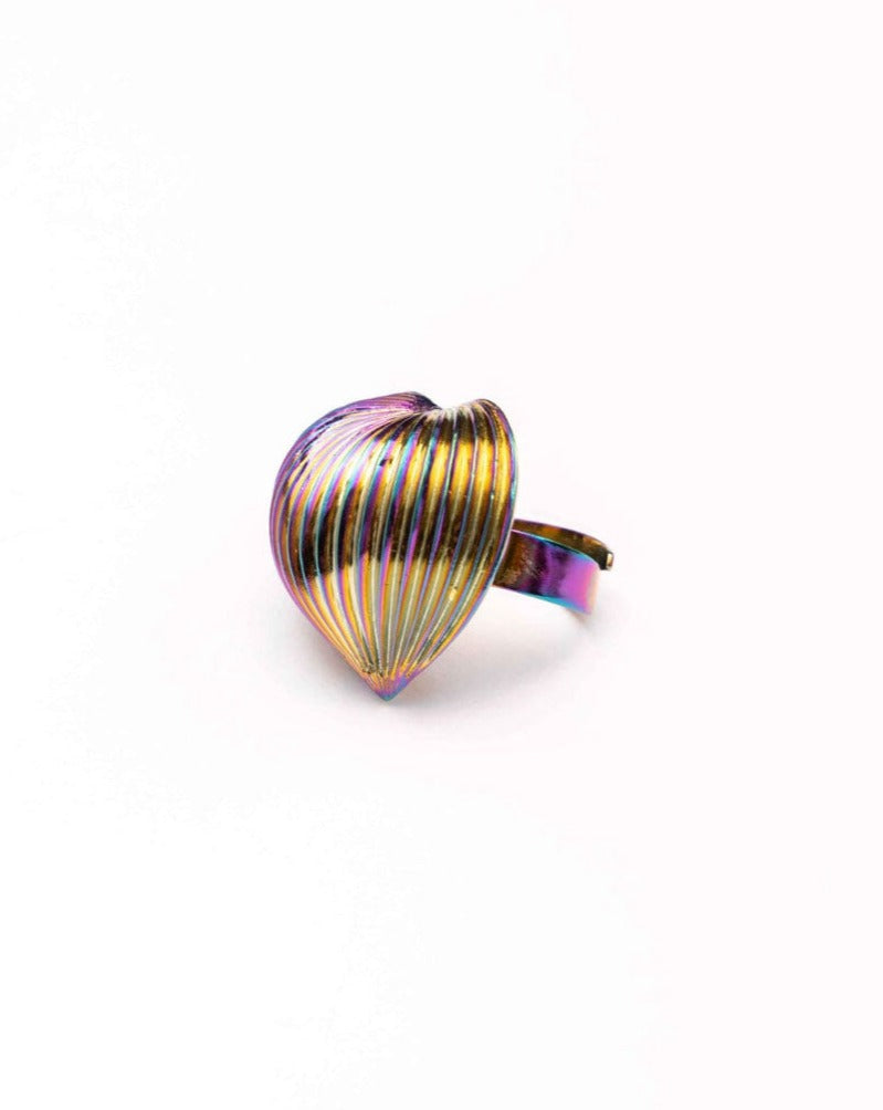 Auryn Love Ring In Iridescent