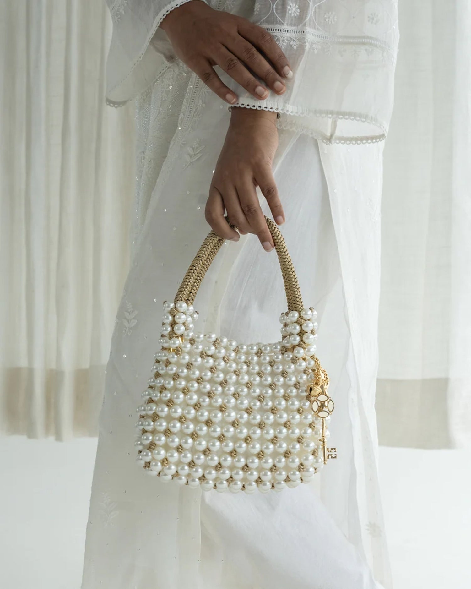 Darpan Pearl Handheld
