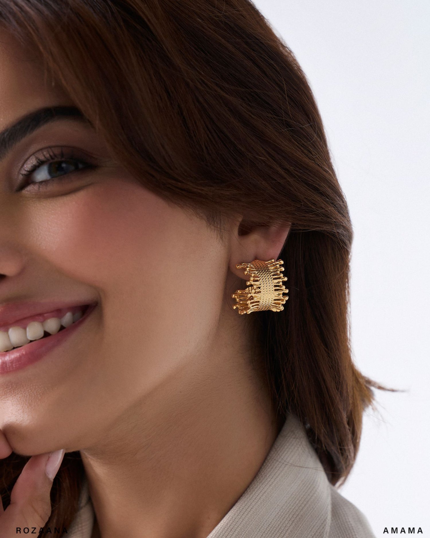 Anvi Hoops in Gold