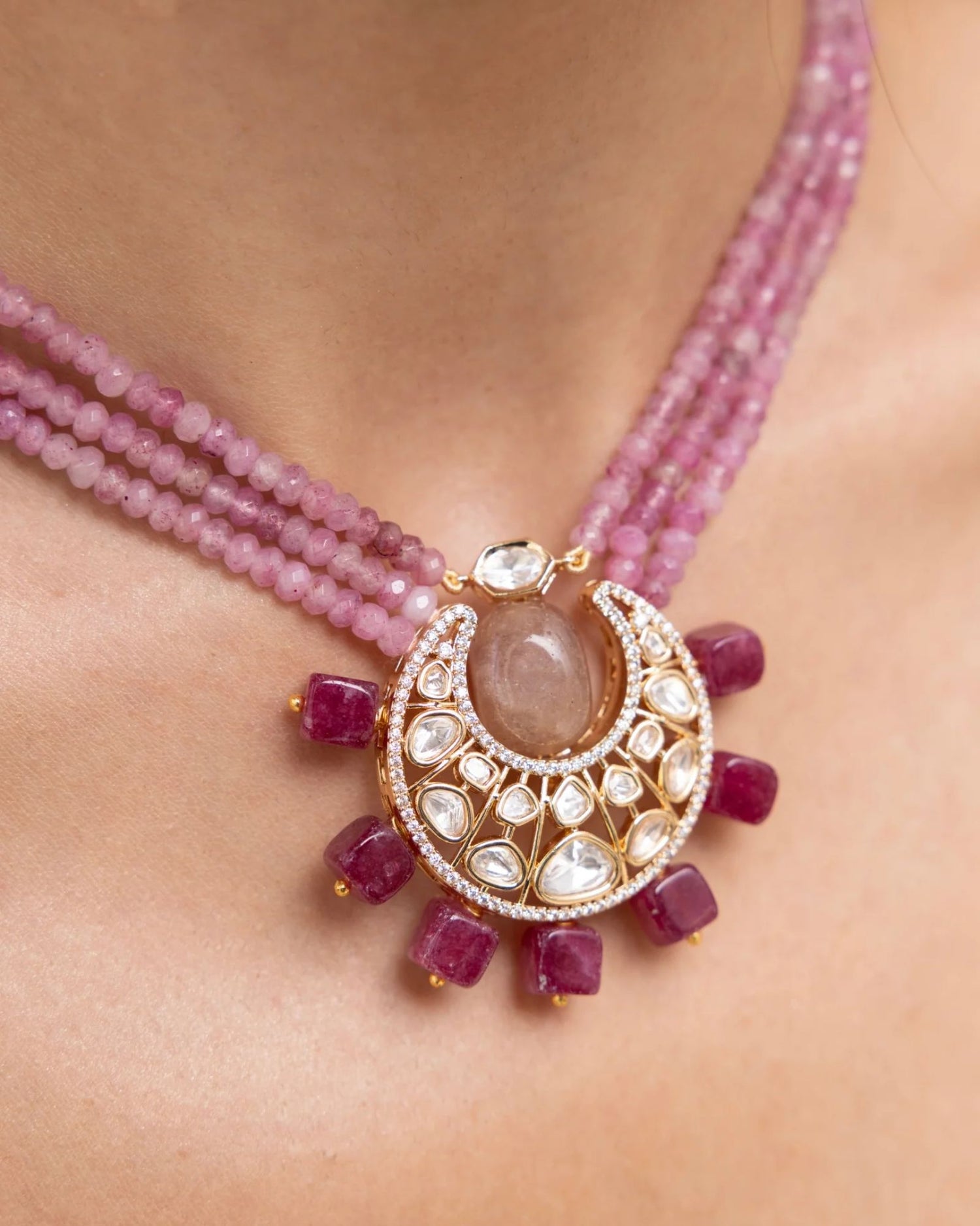 Tishya Necklace Set