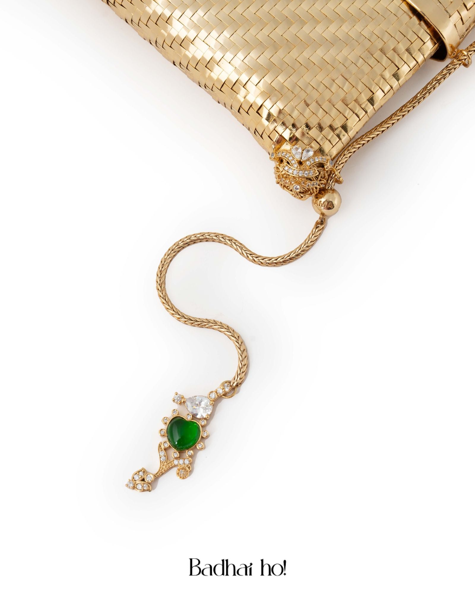 Solomon Akshar Clutch