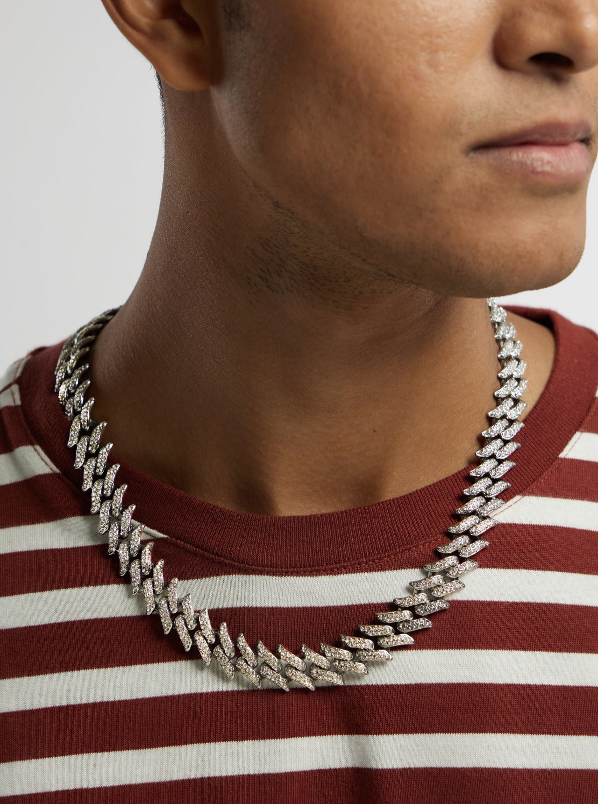Amama,Iced Out Spiked Cuban Chain