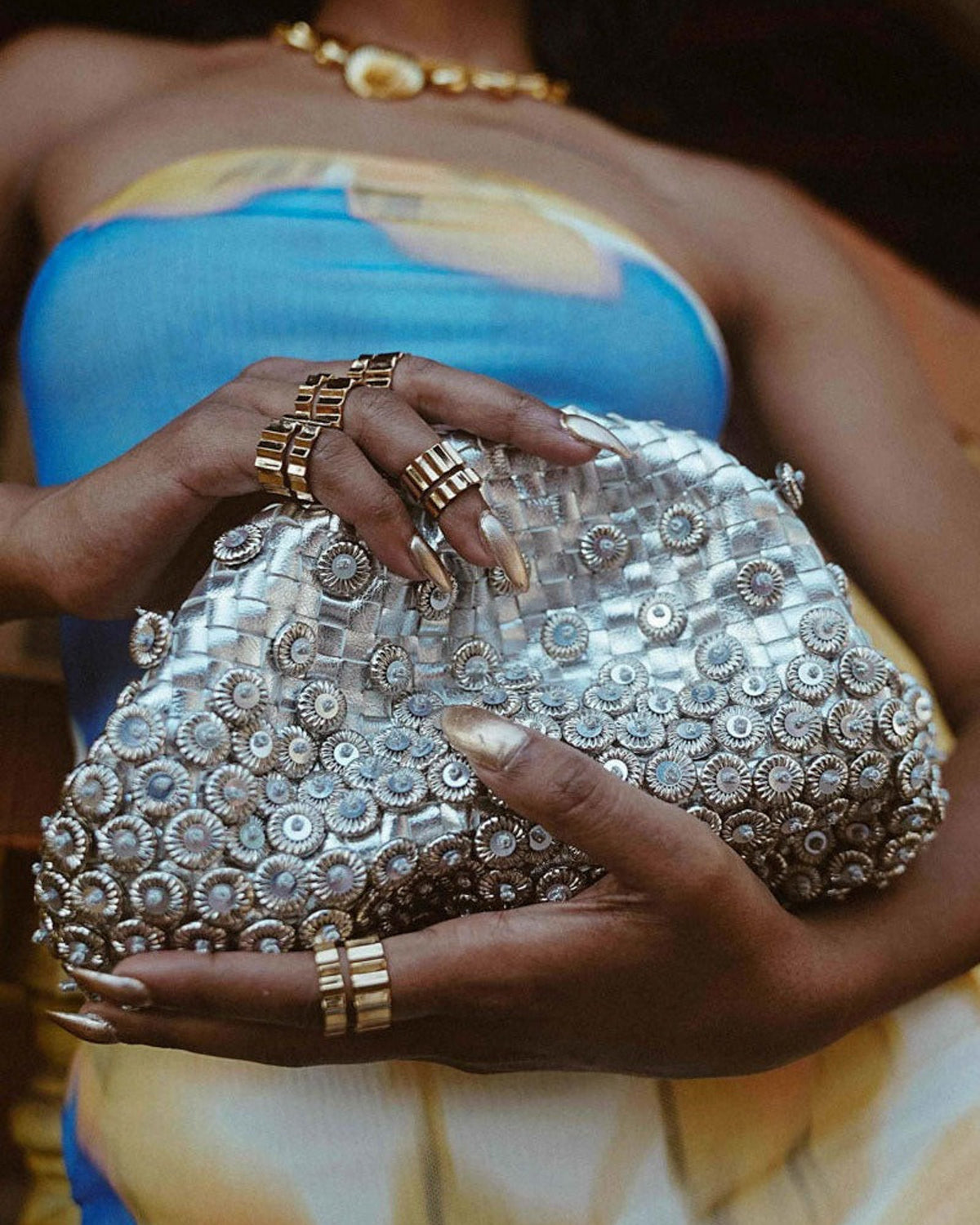 Auryn Sling Bag In Light Chrome