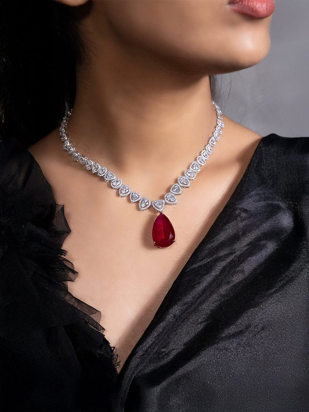 Urva Necklace SET