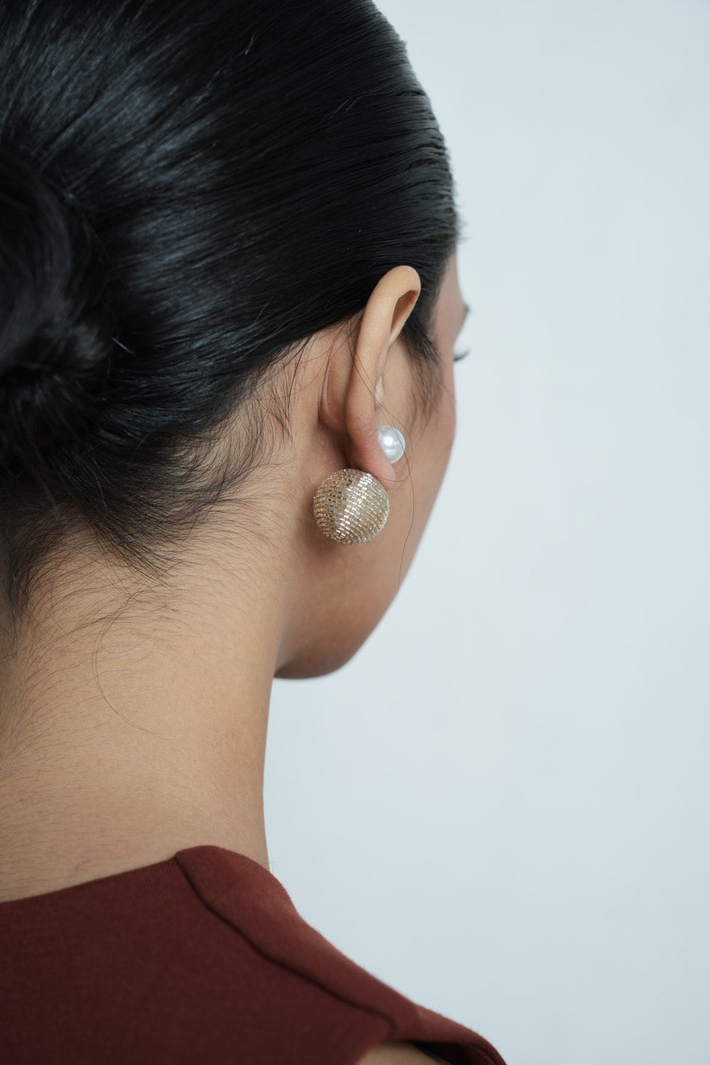Amama,Day Dream Front Back Earrings In Gold