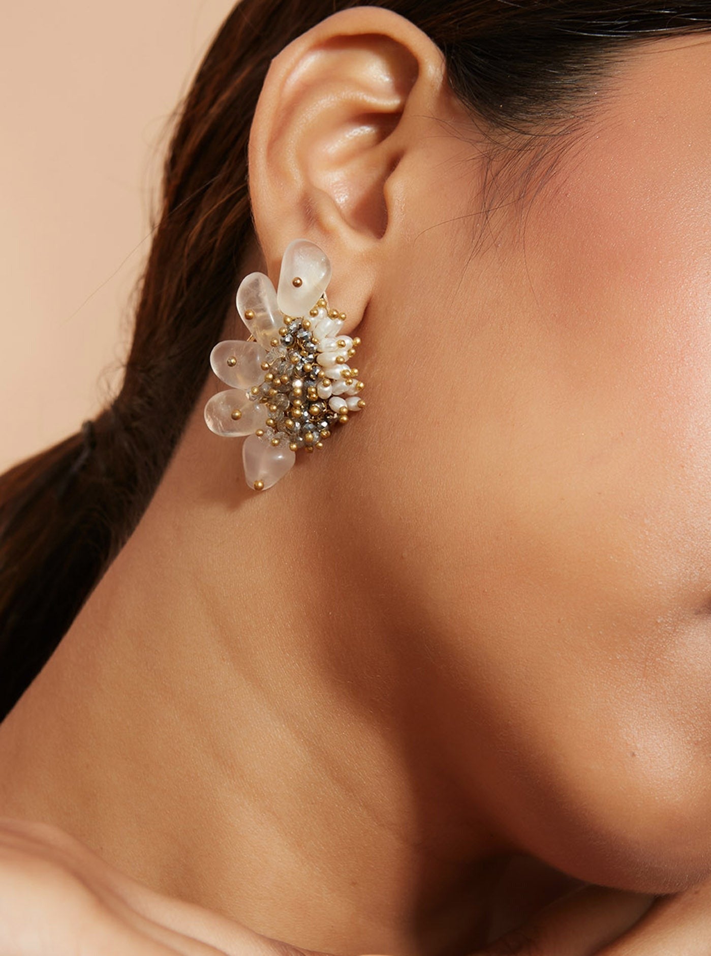 Amama,Designer Fashion Jewellery In Silver And Pearls