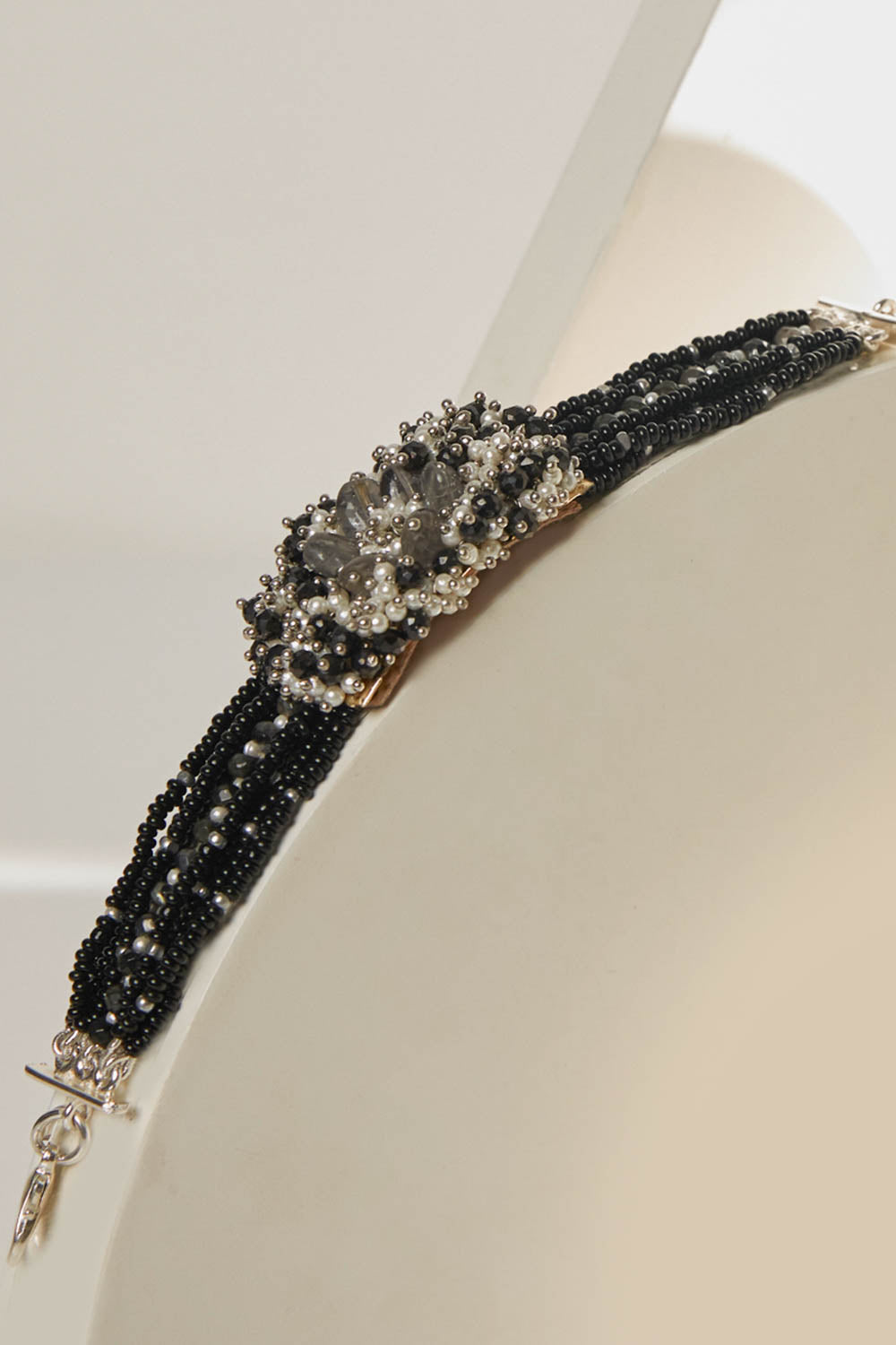 Amama,Araxie Black Bead and Stone Bracelet
