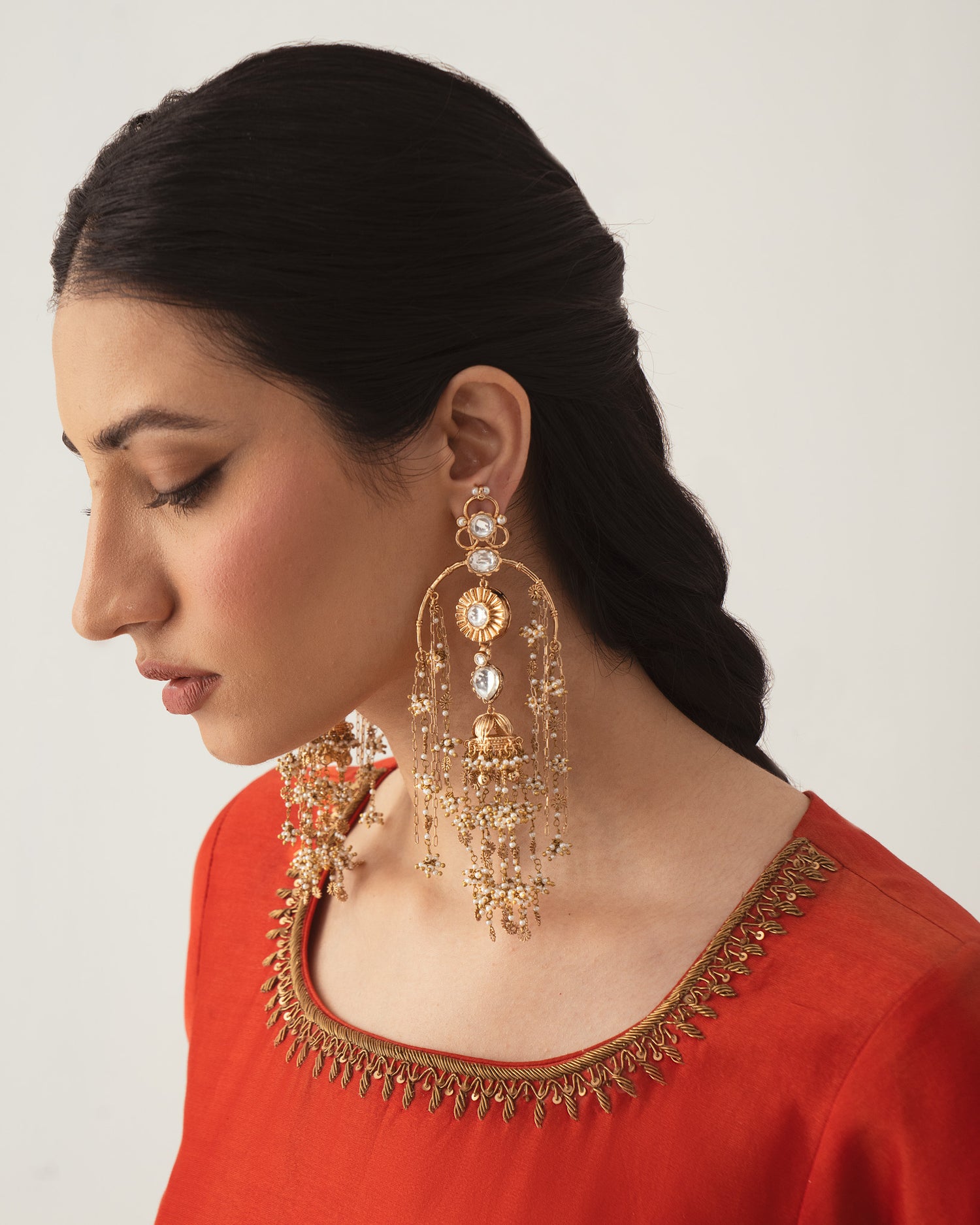 Mogra Bageecha Shoulder Dusters