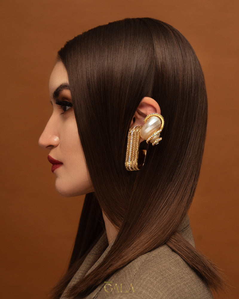 Nova Shell Studs in Gold