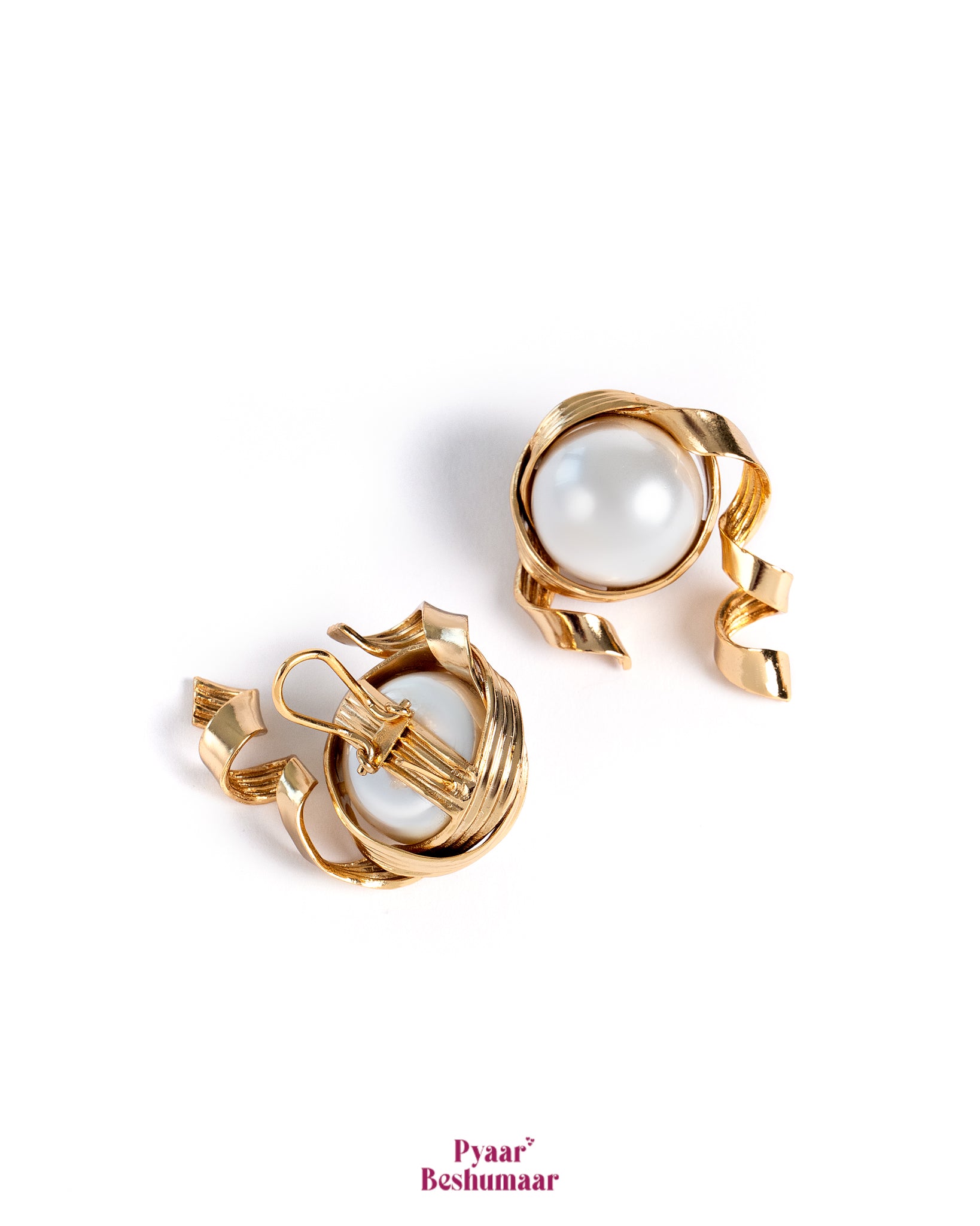 Mini Twiddle Pearl Studs