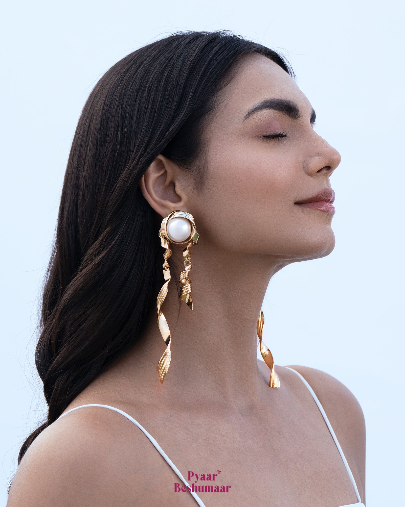 Twiddle Pearl Earrings