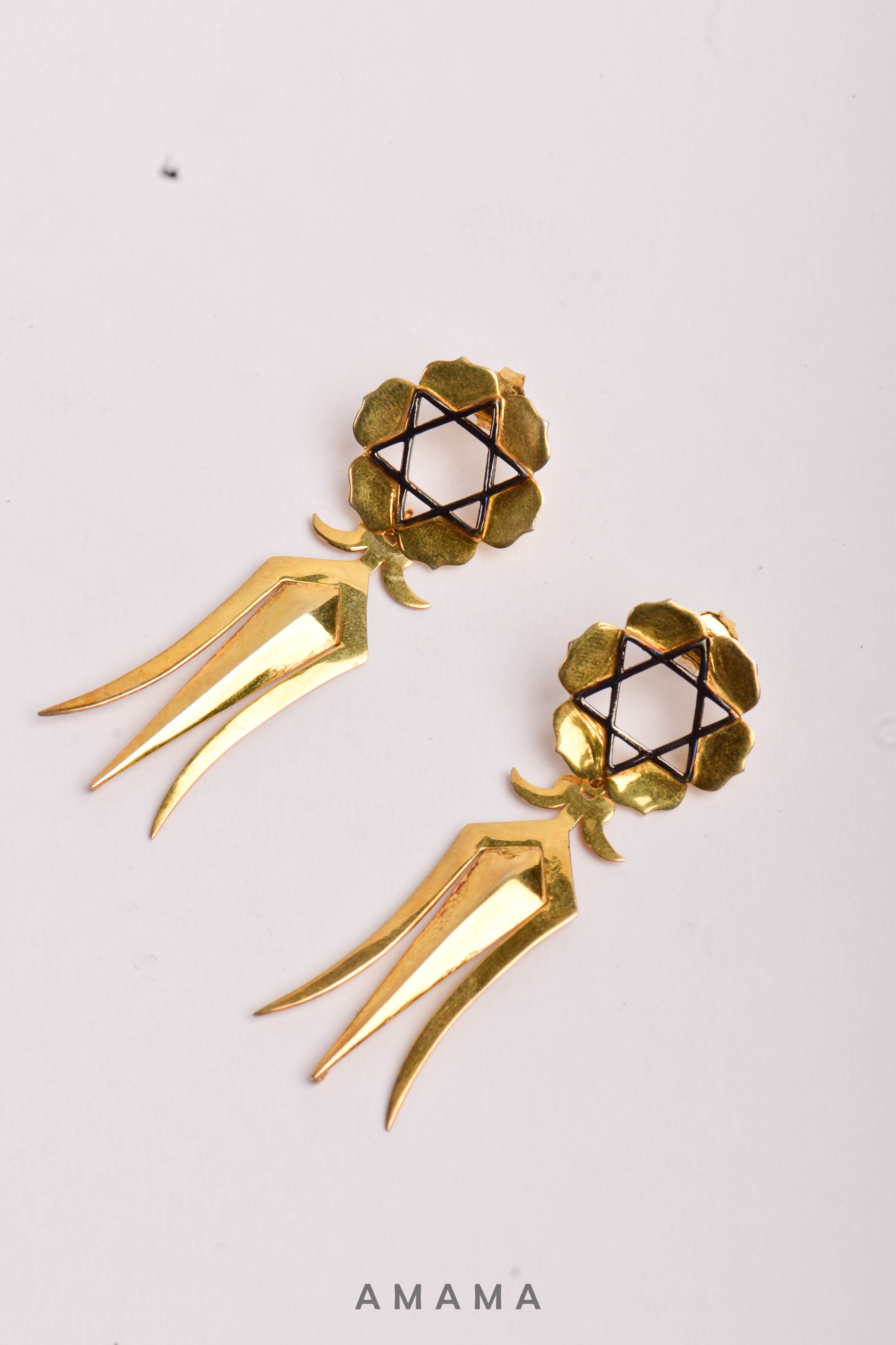 Amama,Golden Arit Earrings