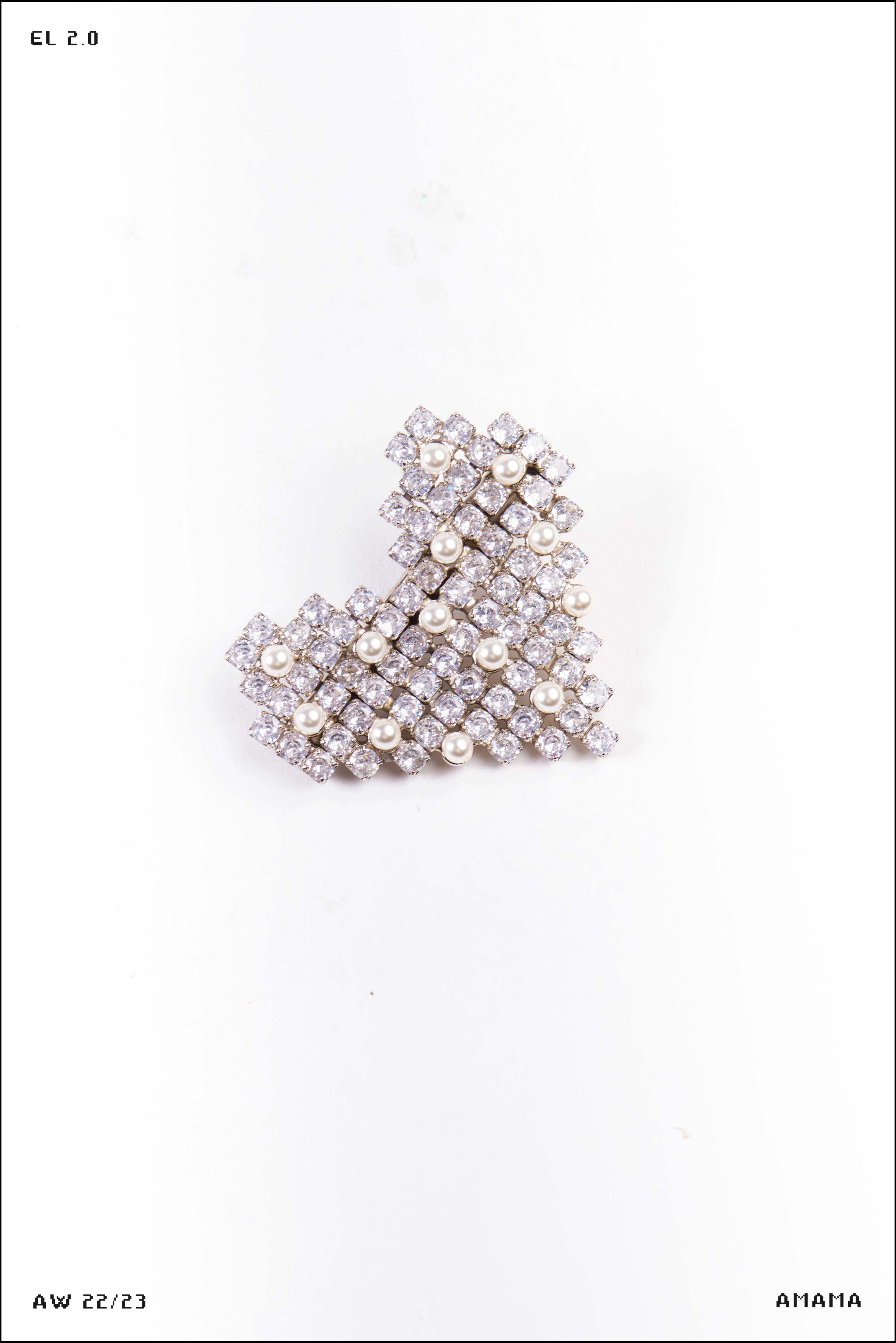 Amama,Cattleheart hairclip in Sparkling White
