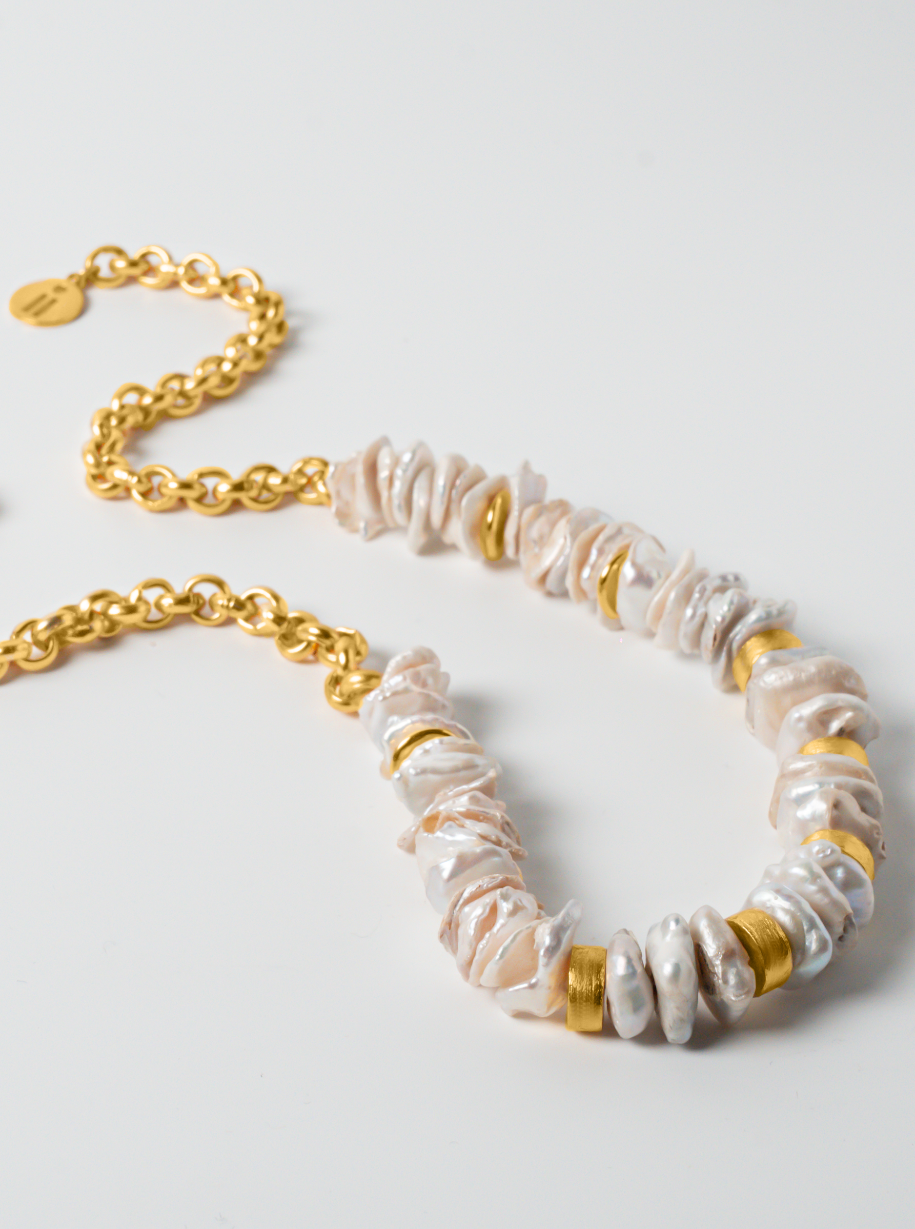 Amama,Shimmers Necklace