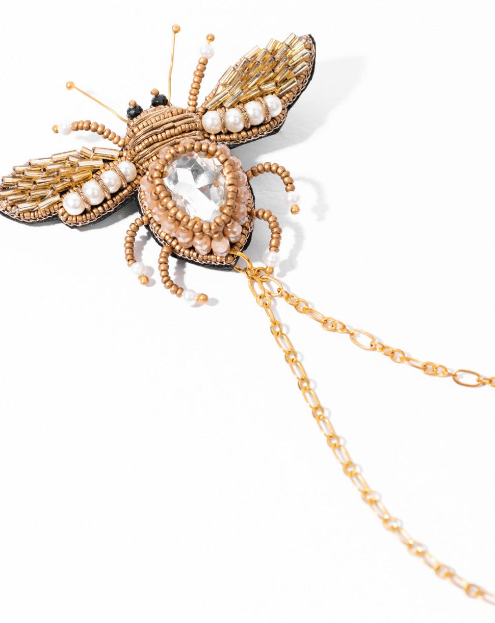 amama brooches